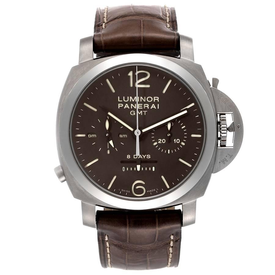 Panerai Luminor Chrono Monopulsante 8 Day GMT Titanium Watch PAM00311 Box Papiere. Handaufzugswerk mit GMT- und Chronographenfunktionen. 8 Tage Gangreserve. Zweiteiliges, kissenförmiges Titangehäuse mit einem Durchmesser von 44.0 mm. Gehäusedicke: