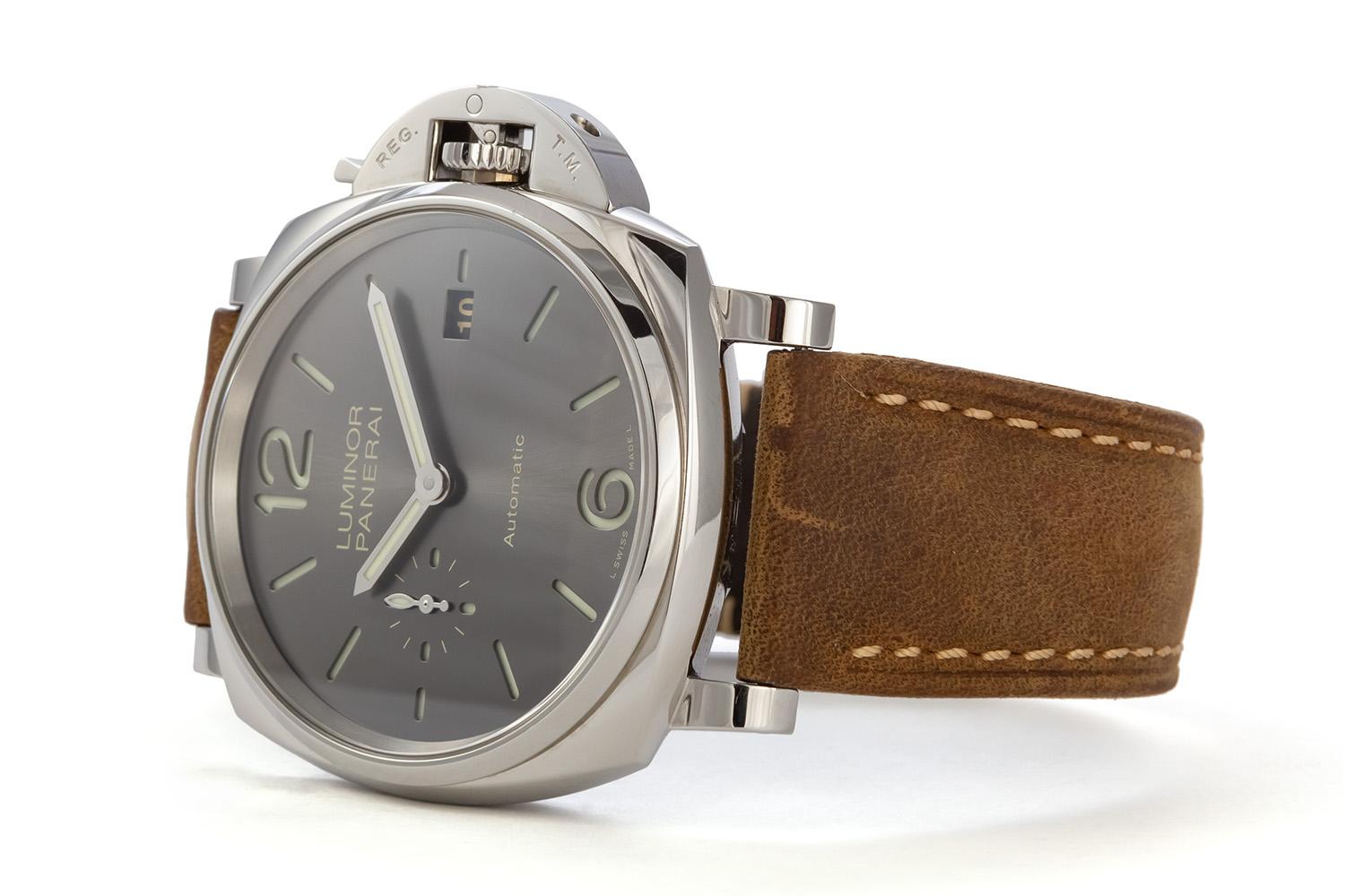 We are pleased to offer this 2019 Panerai Luminor Due 3 Day Stainless Steel 42mm PAM00904 with Original Box & Papers. This stylish mens watch features a 42mm stainless steel case, automatic P.900 calibre movement with 3 day power reserve,