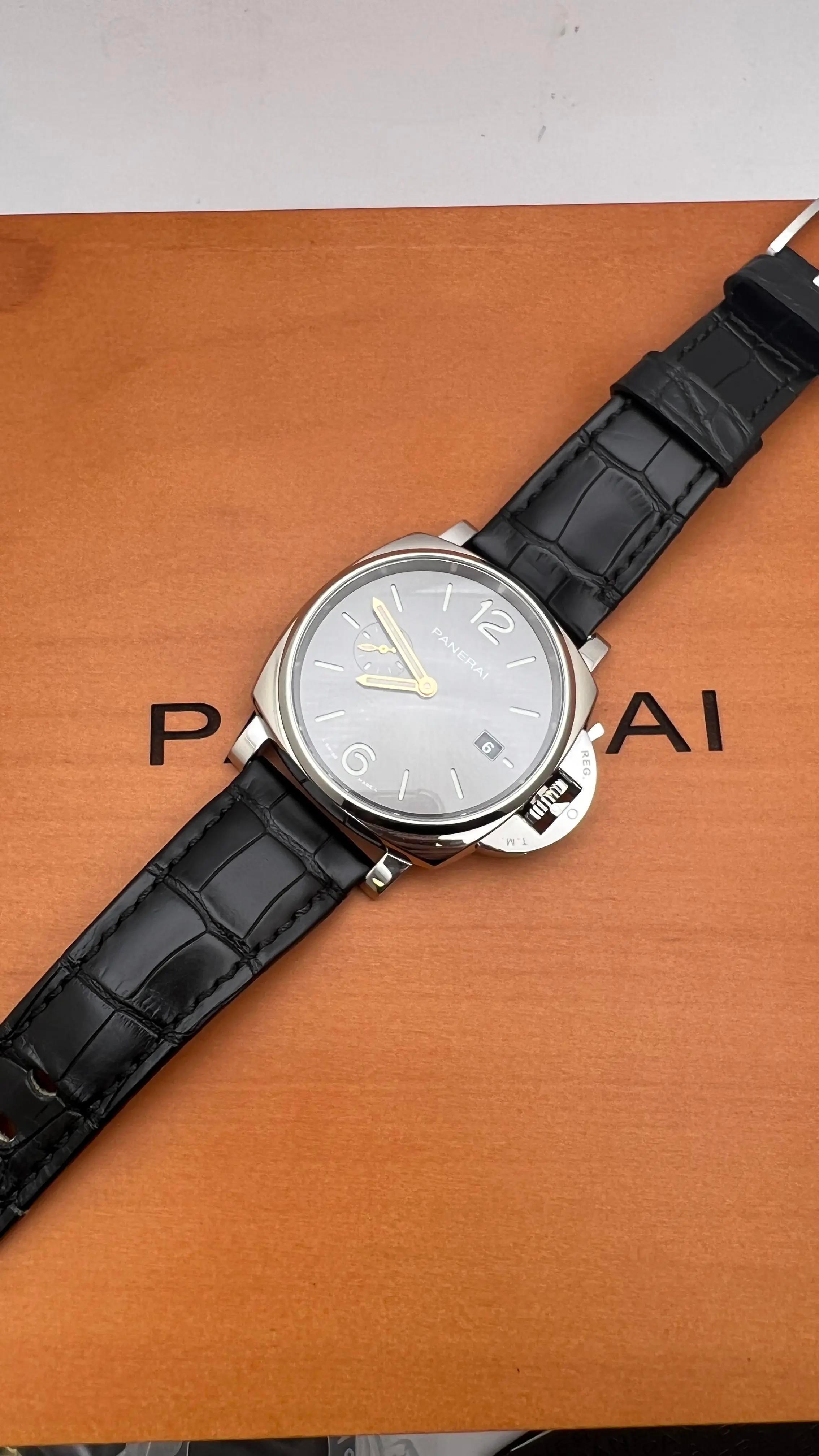 Panerai Luminor Due 42mm Anthrazit Zifferblatt Box Papiere 2022 PAM01250 Herren im Angebot