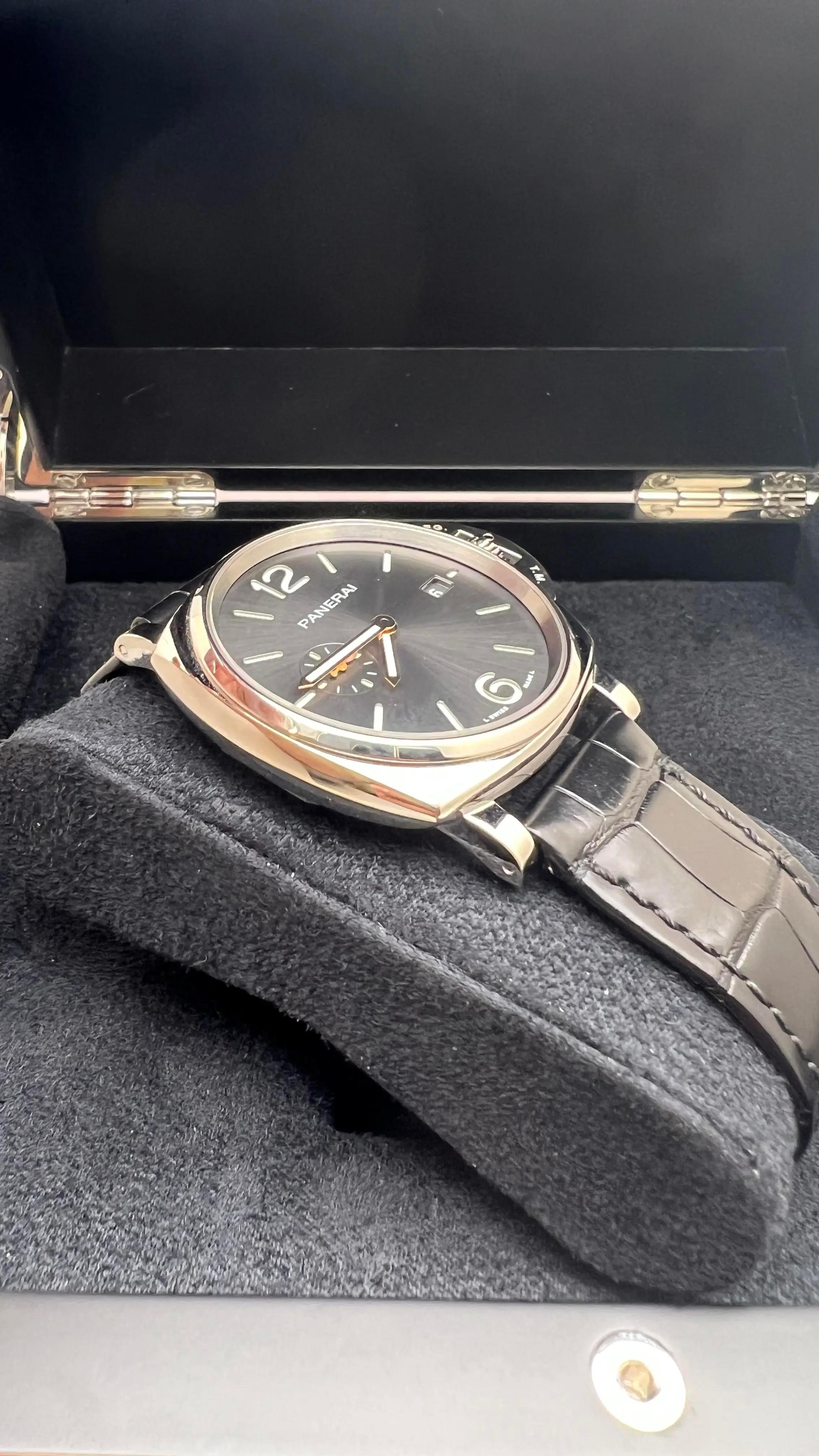 Panerai Luminor Due 42mm Anthrazit Zifferblatt Box Papiere 2022 PAM01250 im Angebot 2