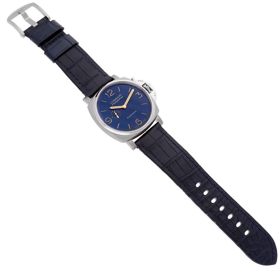 Montre Panerai Luminor Due 45mm à cadran bleu en titane pour hommes PAM00729 en vente 1