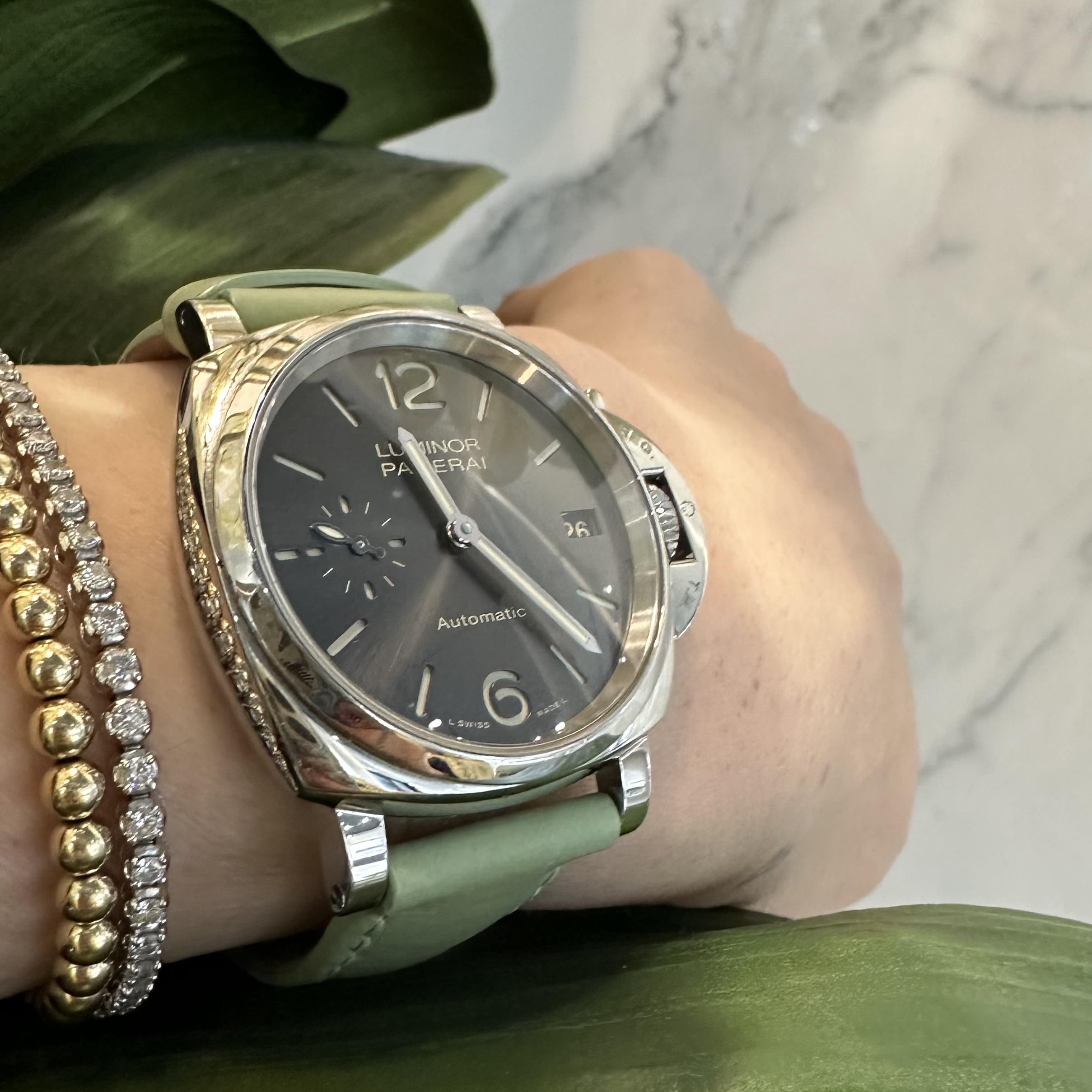 Panerai Luminor Due PAM 00755 - OP7148 Salbei Grün Armband 38mm Uhr für Damen oder Herren