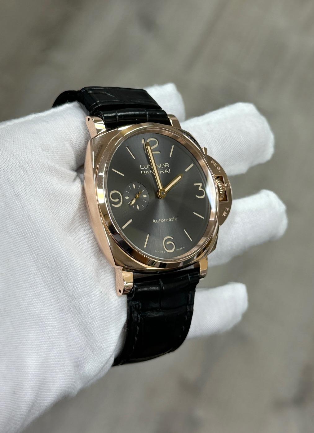 Panerai Luminor Due PAM00675 45mm 3 Days Gray Dial 18K Rose Gold Box Papers Unisexe en vente