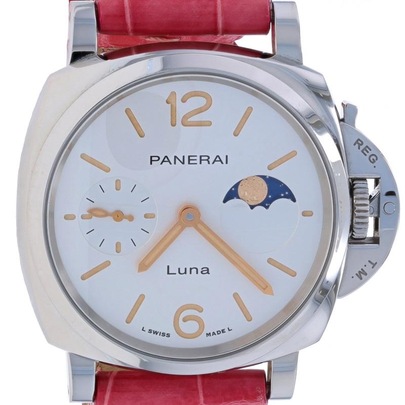 Precio de venta al público: 9600

Marca: Panerai
Model No: Luminor Due Luna
Model No: PAM01180
Movimiento: Automático
Garantia: Ocho años de garantía del fabricante
Año: 2024
Fabricante del movimiento: Suizo
Color de la esfera: Plata

Contenido
