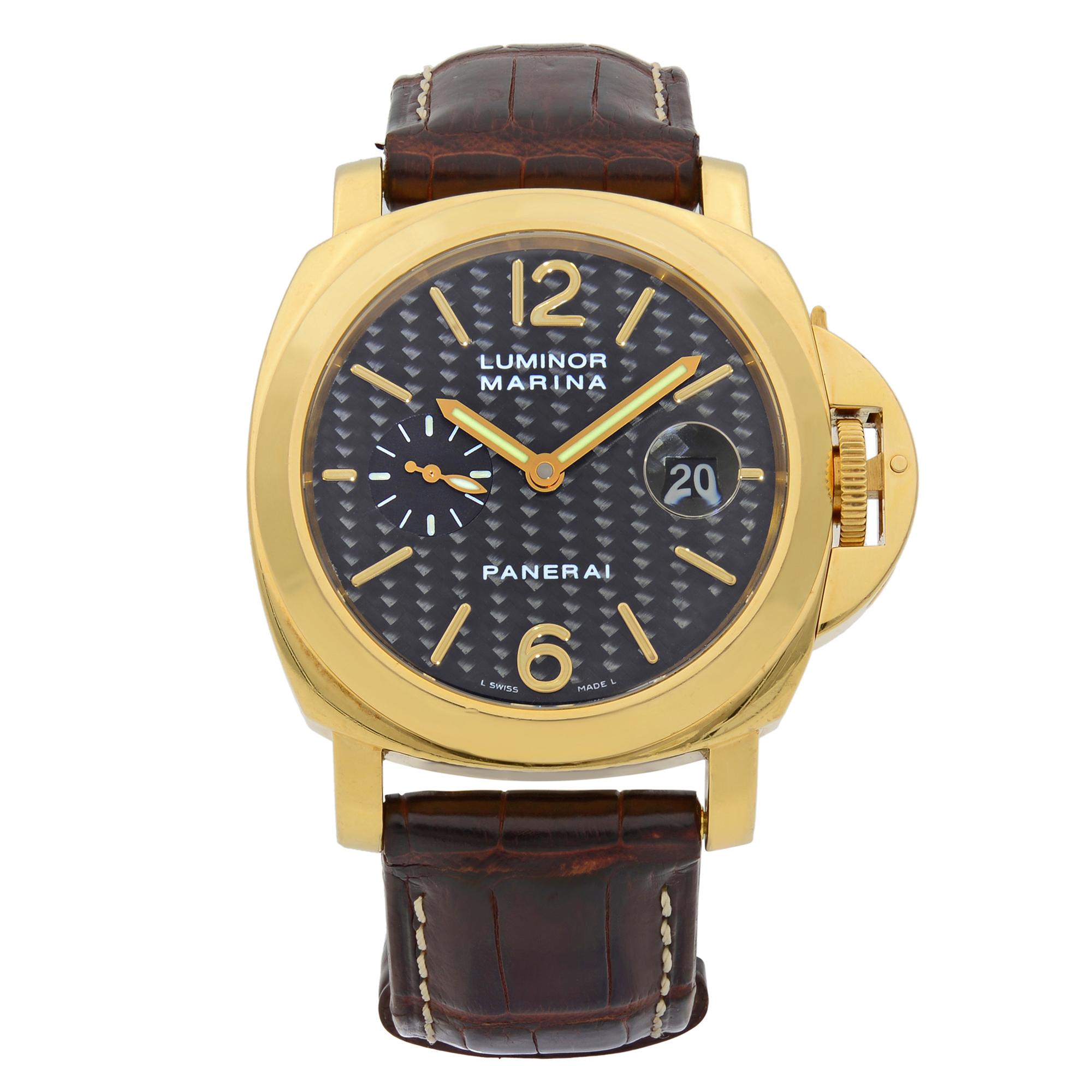 This pre-owned Panerai Luminor PAM00140 is a beautiful men's timepiece that is powered by mechanical (automatic) movement which is cased in a yellow gold case. It has a round shape face, date indicator, small seconds subdial dial and has hand sticks
