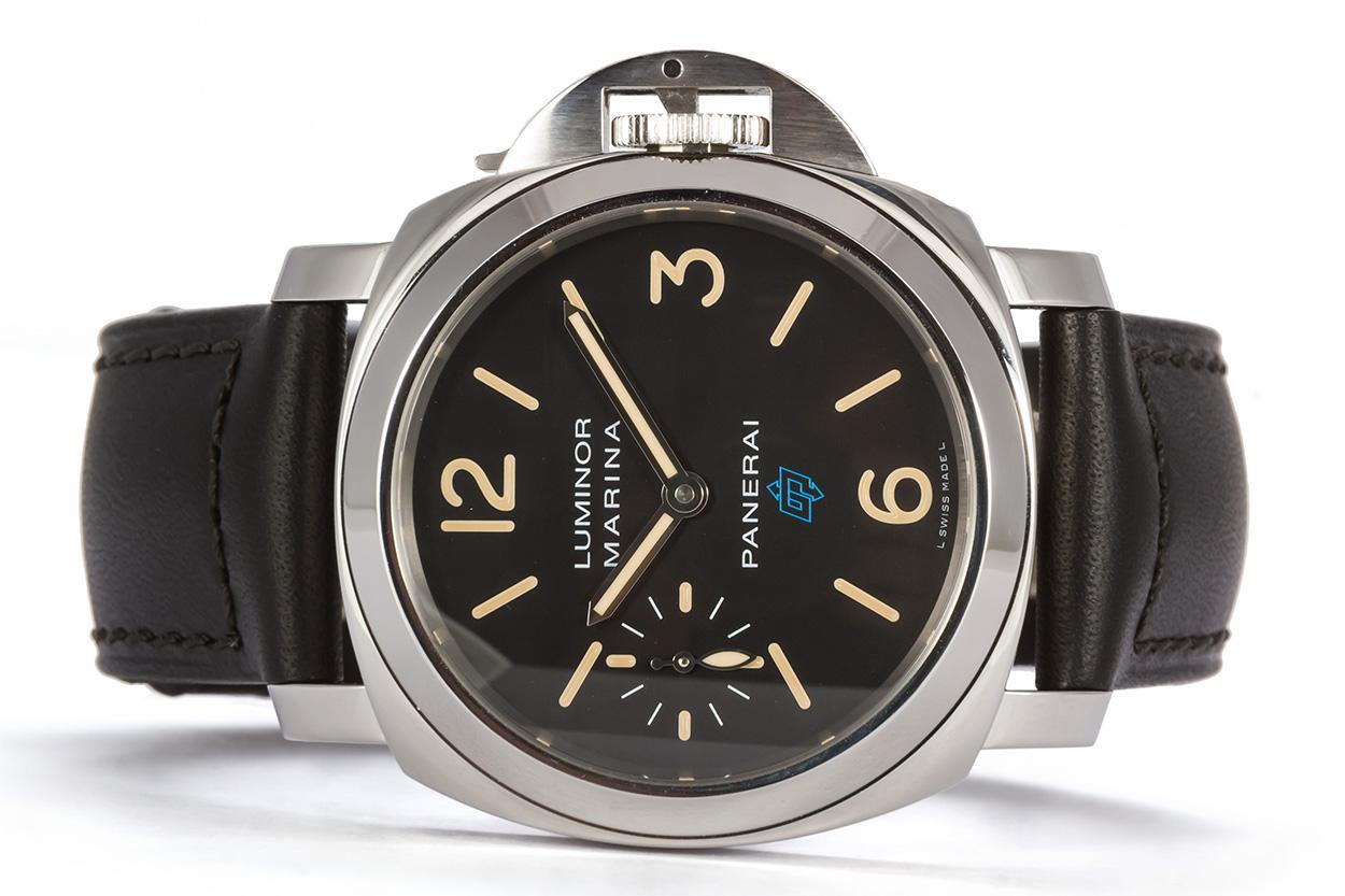 We are pleased to offer this 2016 Panerai Luminor Marina Logo PAM00631. This stylish mens watch features a 44mm stainless steel case, mechanical wind movement with 53 hour power reserve, black dial with vintage colored markers and new unworn black