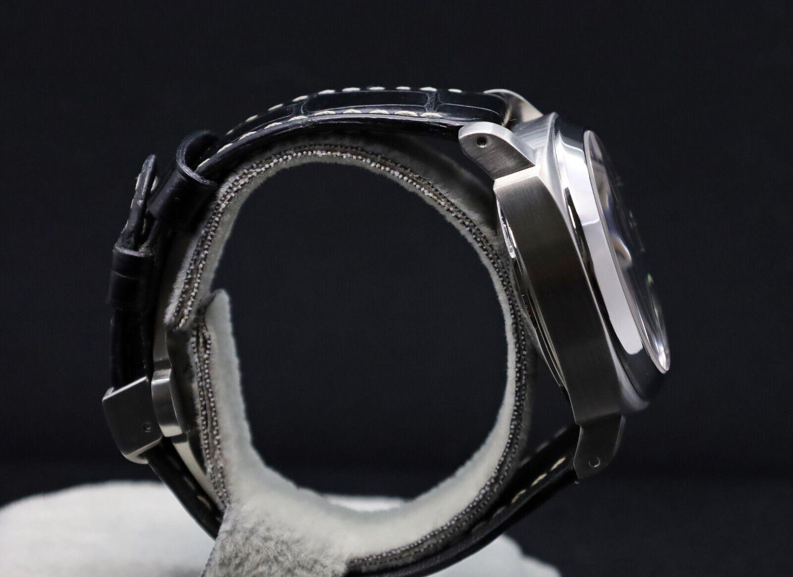 Panerai Luminor Marina PAM00104 Montre automatique pour hommes en acier inoxydable en vente 3