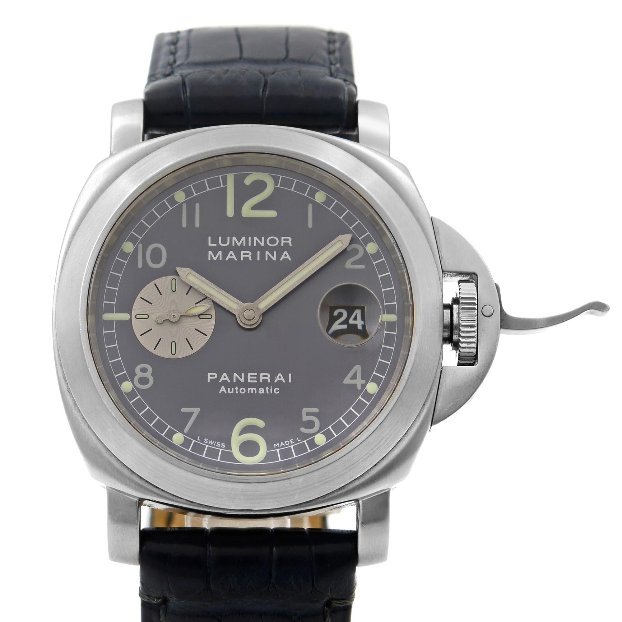 This pre-owned Panerai Luminor PAM00086 is a beautiful men's timepiece that is powered by mechanical (automatic) movement which is cased in a stainless steel case. It has a round shape face, date indicator, small seconds subdial dial and has arabic