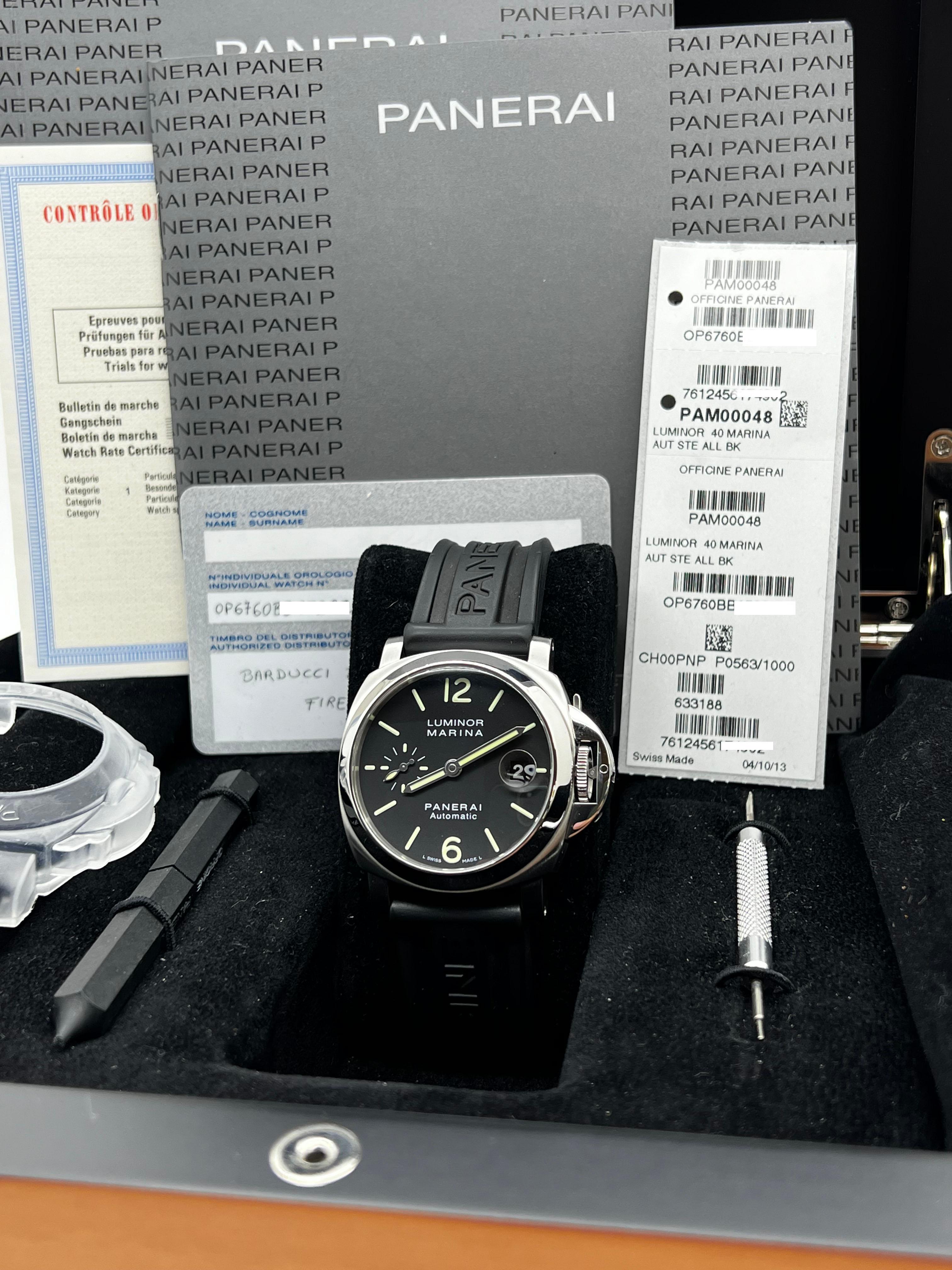 Style Number: PAM00048 / PAM 48


Year: 2013

 

Model: Panerai Luminor

 

Case Material: Stainless Steel 

 

Band: Rubber

 

Bezel:  Stainless Steel 

 

Dial: Black

 

Face: Sapphire Crystal 

 

Case Size: 40mm 

 

Includes: 

-Panerai Box &