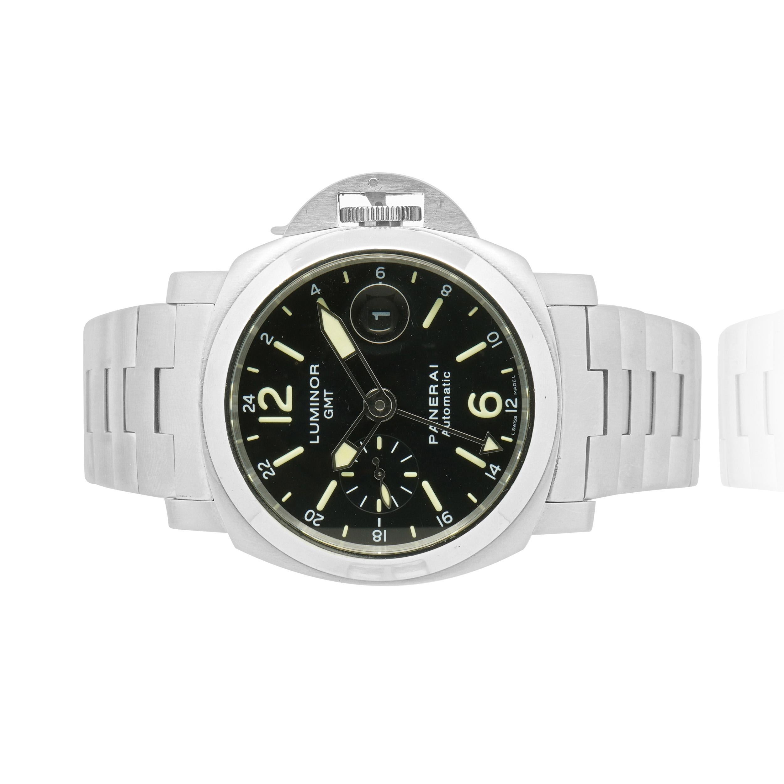 Movimento: automatico
Funzione: ore, minuti, secondi parziali, data, lancetta delle ore GMT
Cassa: cassa in acciaio inossidabile da 44 mm, lunetta liscia, vetro zaffiro, corona push-pull,
Fascia: acciaio inossidabile
Quadrante: nero
Riferimento: PAM