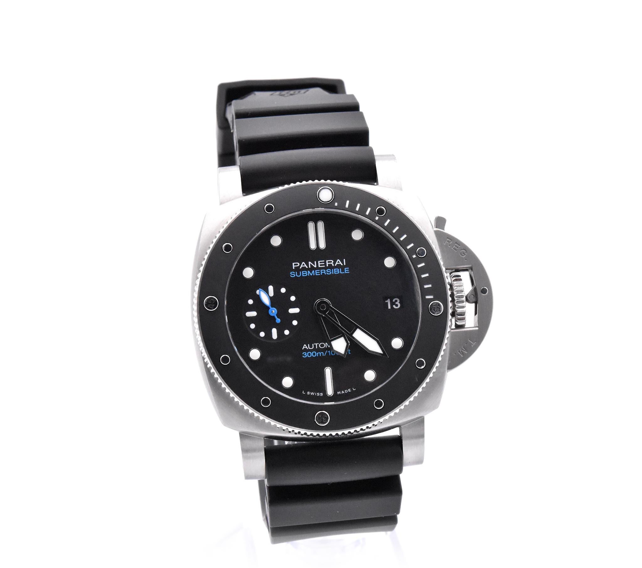 Movement: manual wind movement
Function: Hours, minutes, small seconds, date
Case: 42mm stainless steel case, sapphire crystal, smooth bezel, push-pull crown
Band: Caoutchouc Black, - Stitching, 22/20.0 Standard size
Dial: Black with luminous hour