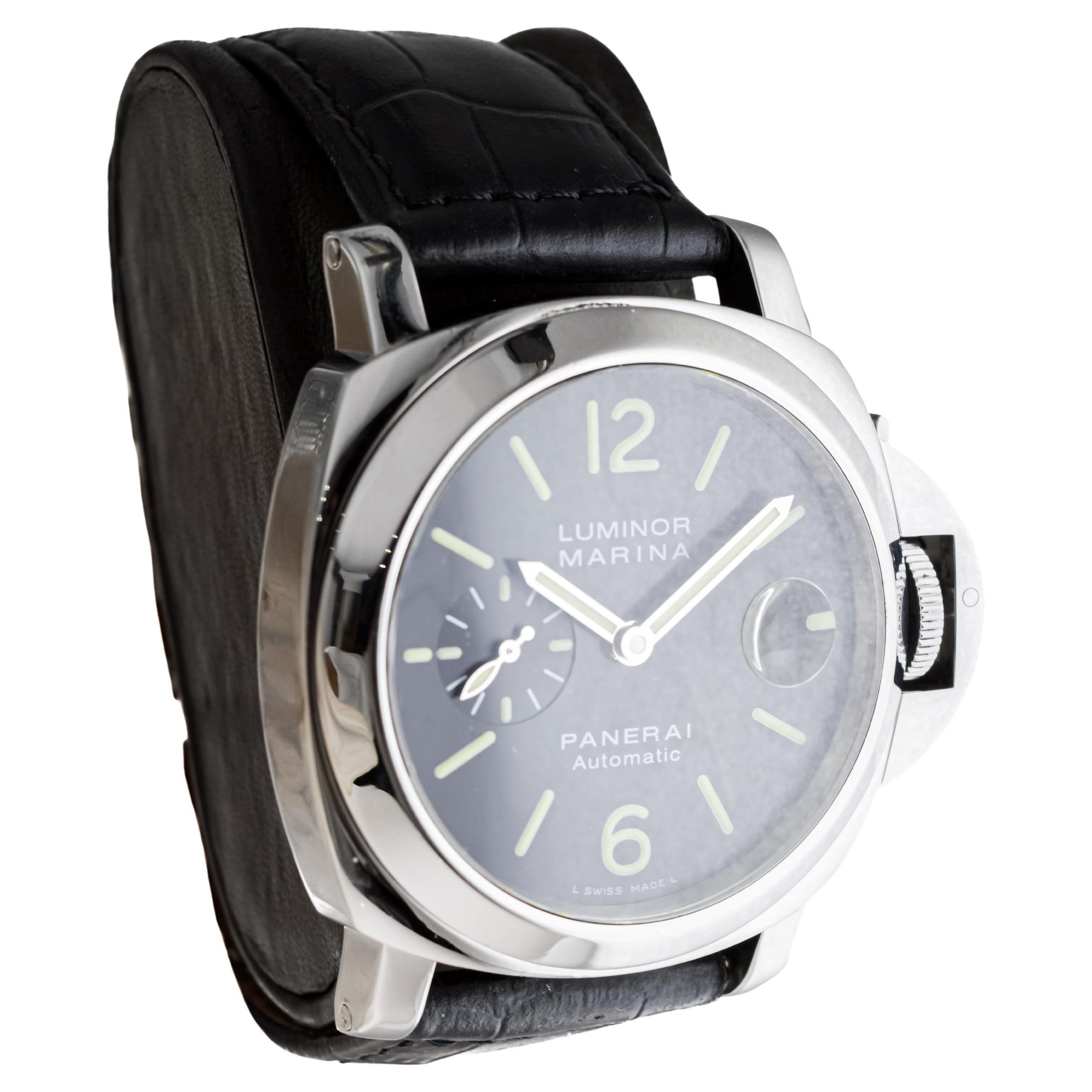 Panerai Steel Luminor Marina Watch circa 2010 Original Deployant Buckle PAM 104 In Excellent Condition For Sale In Long Beach, CA