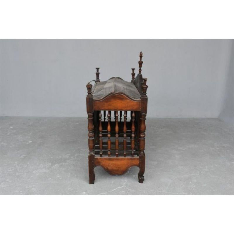 18th Century and Earlier Panetière Provençale in Walnut Period Eighteenth Century For Sale