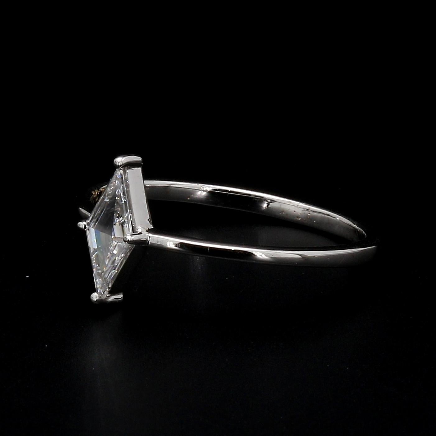 Panim 0.25CTS Kite Shape Diamond 18K White Gold Ring For Sale 12