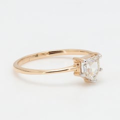 Anello Panim 0,46 carati con diamante a forma di scudo in oro giallo 18k