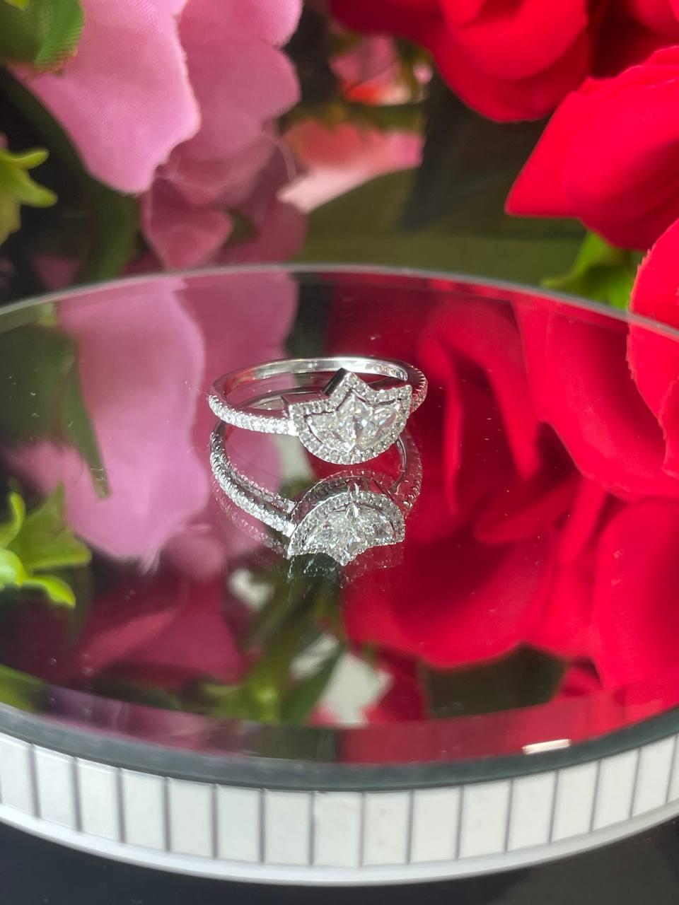 Women's Panim 0.46CTS  Piecut Diamond 18K White Gold Ring For Sale