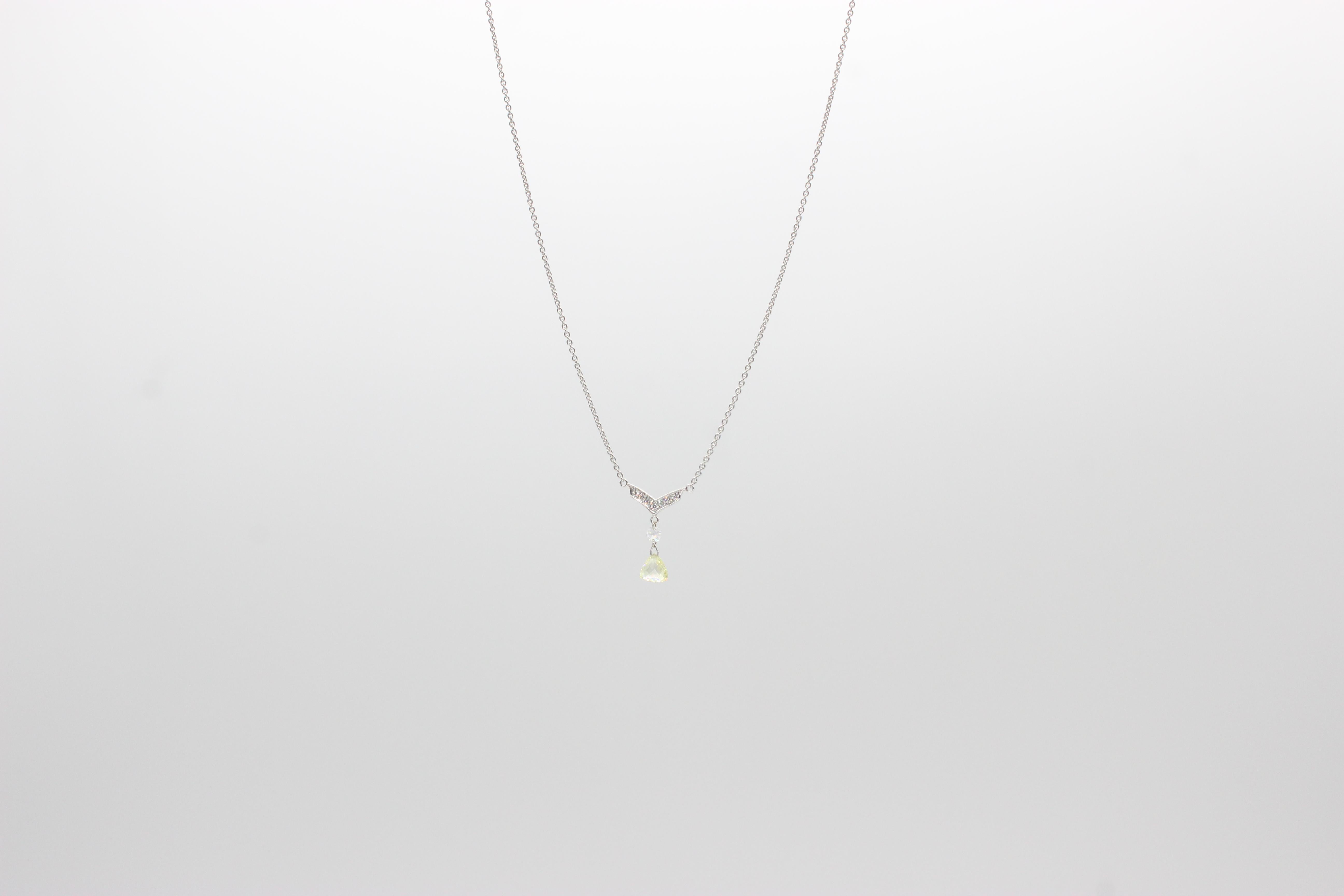 PANIM Collier avec pendentif en or blanc 18 carats et diamant Taviz
