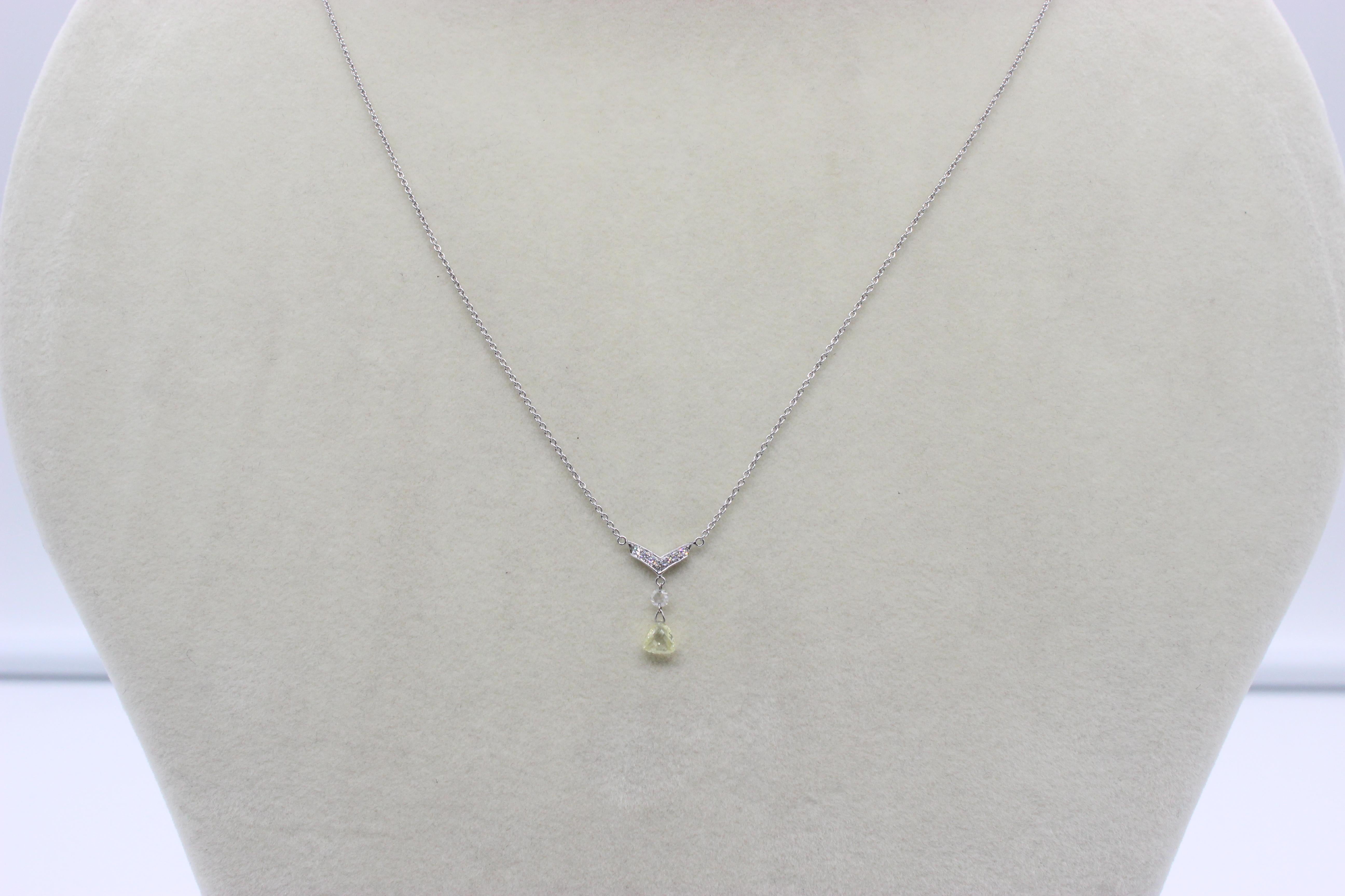 Modern PANIM 0.53 Carat Fancy Color Diamond Taviz 18K White Gold Pendant Necklace For Sale