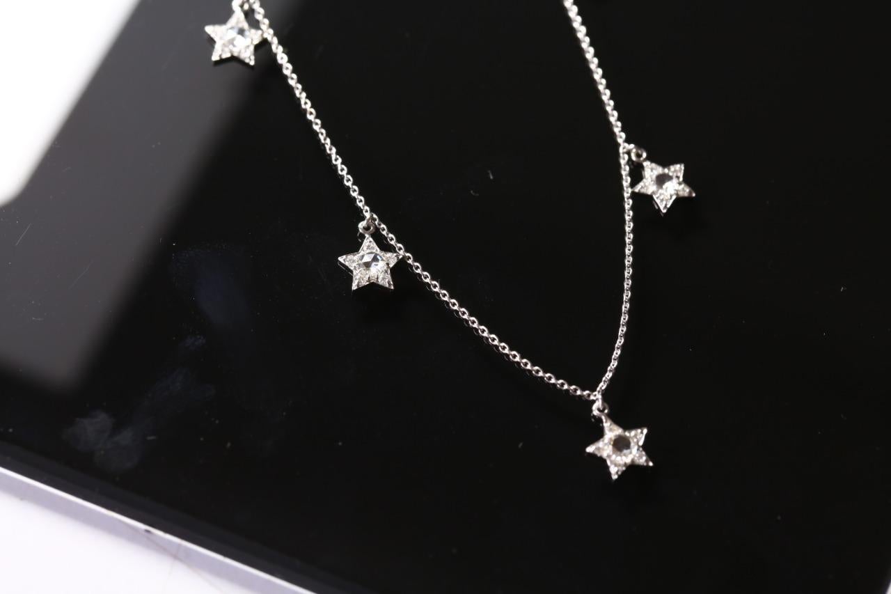 PANIM 1 carat Rose cut Diamond Star Necklace in 18K White Gold

Timeless and dainty 18K solid gold pave diamond small star charm hanging form a link necklace. A perfect necklace by itself or layered, wear it day or night, up or down. This necklace