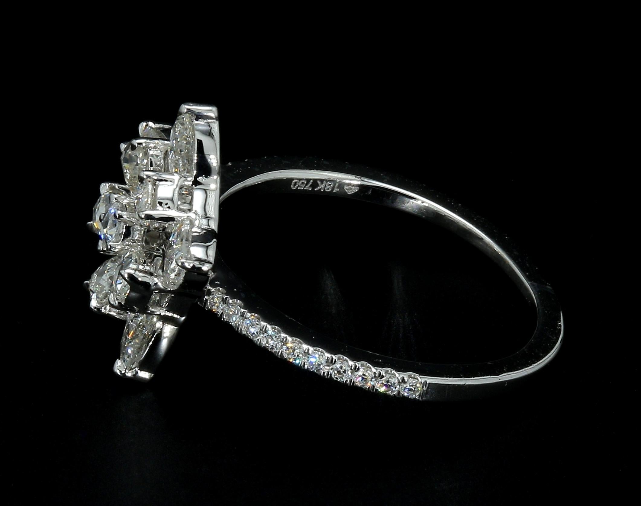 PANIM  1.14 Carat Diamond Rosecut 18K White Gold Snowflake Ring In New Condition For Sale In Tsim Sha Tsui, Hong Kong