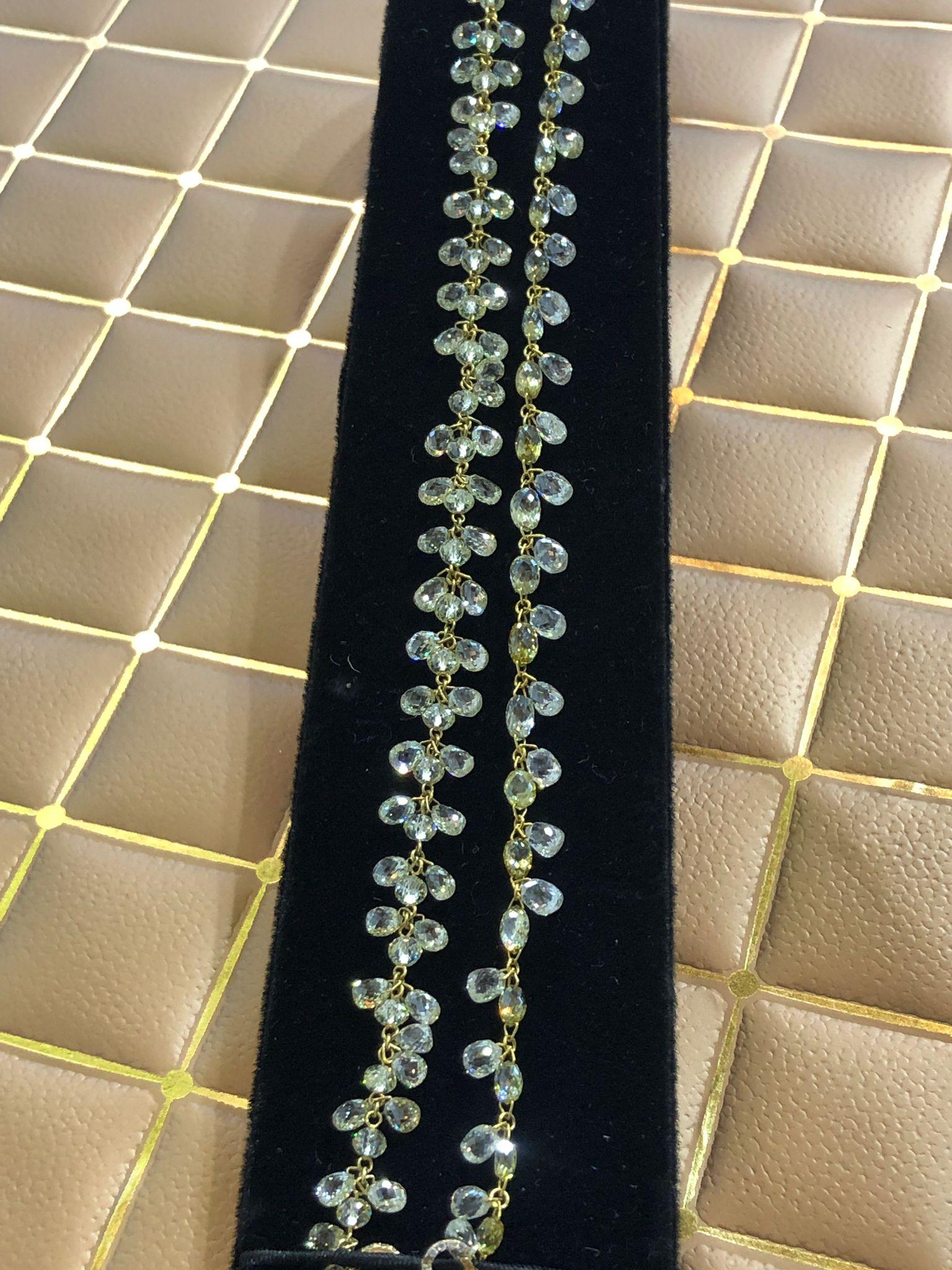 PANIM 12.71 Diamond Briolette Yellow Gold Floral Bracelet For Sale 5
