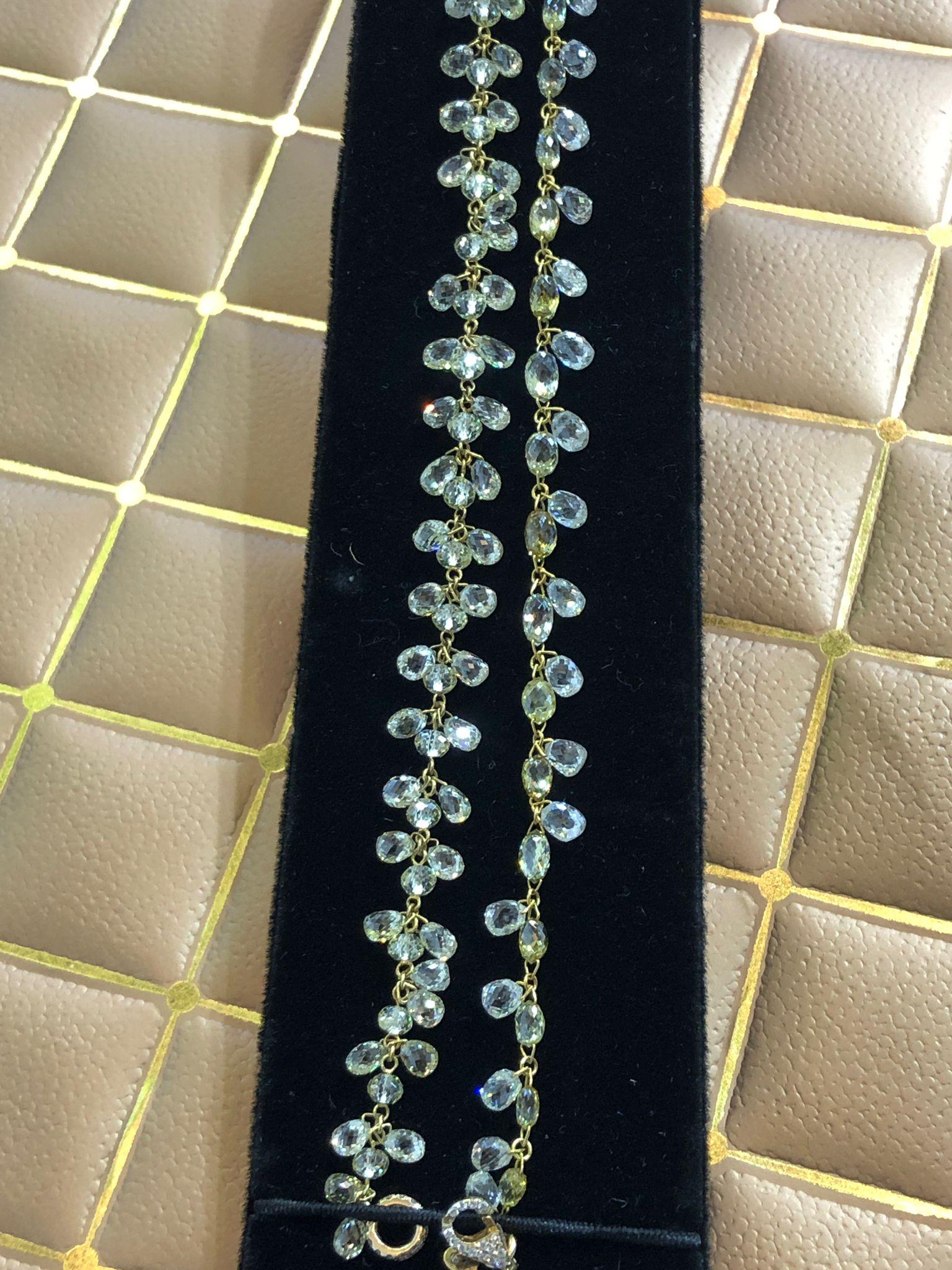 PANIM 12.71 Diamond Briolette Yellow Gold Floral Bracelet In New Condition For Sale In Tsim Sha Tsui, Hong Kong