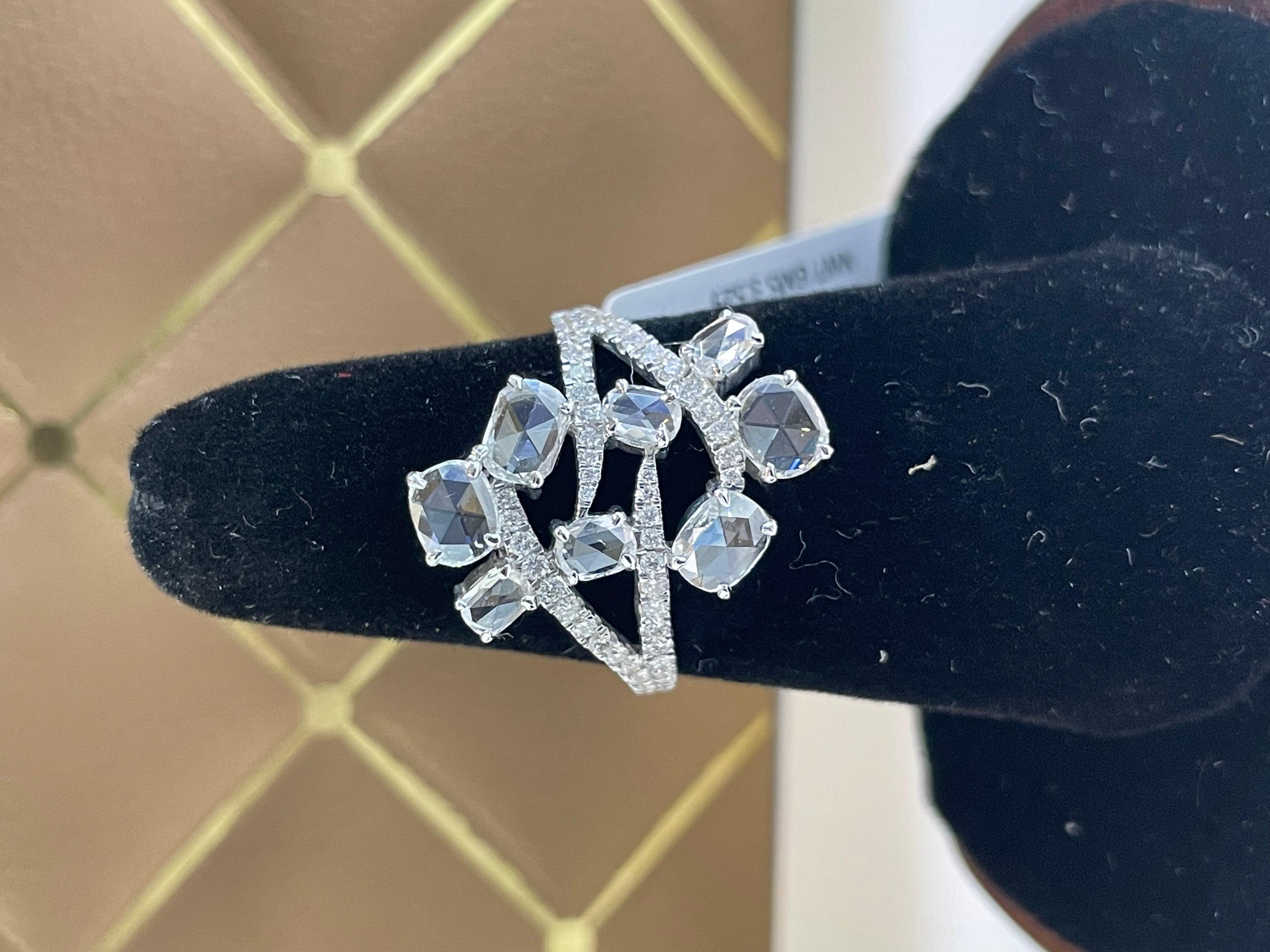 PANIM Bague à fleurs en or blanc 18 carats avec diamants ovales de 1,39 carat, taille rose en vente 4