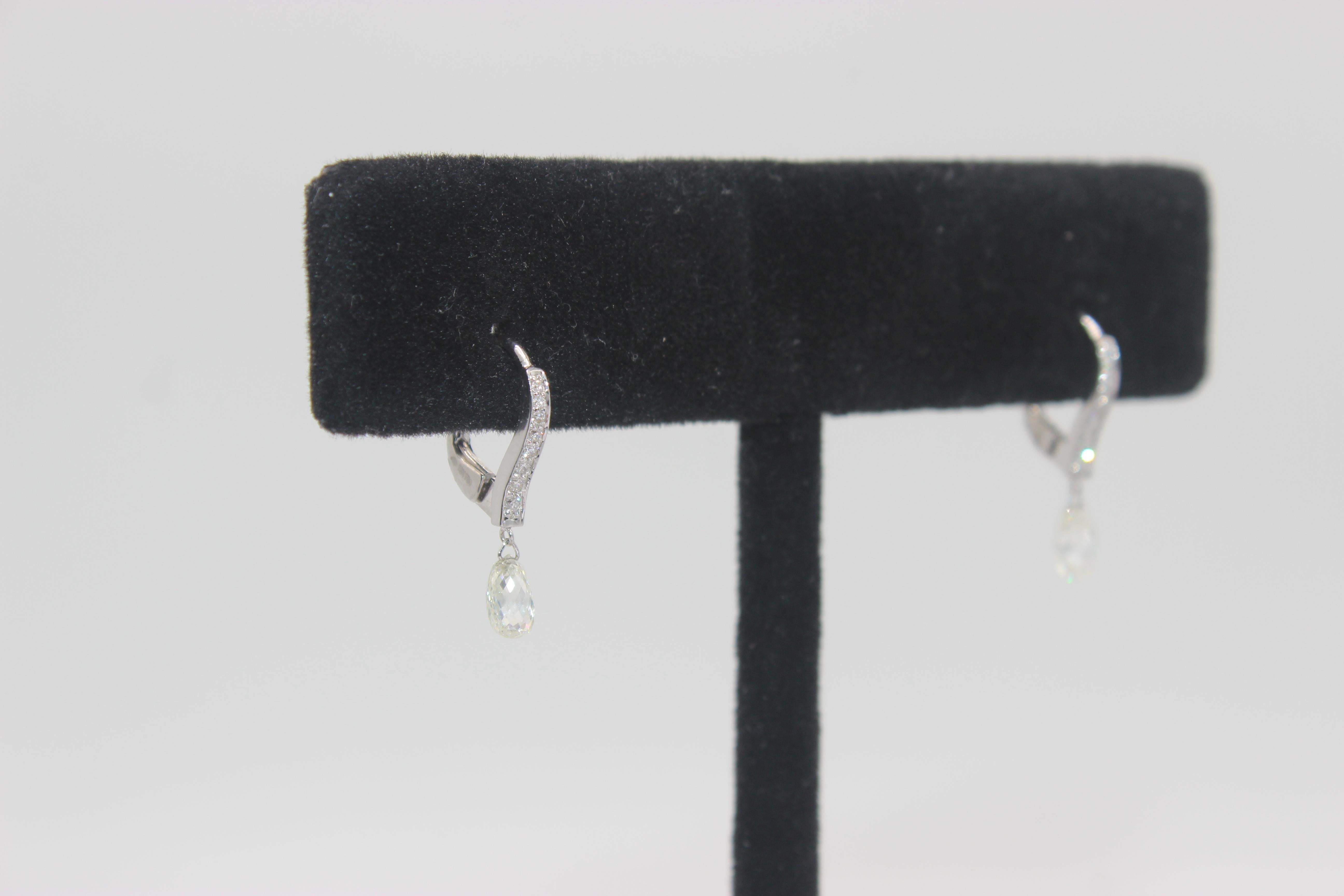 Moderne PANIM Boucles d'oreilles en or blanc avec diamants taille briolette de 1,56 carat en vente