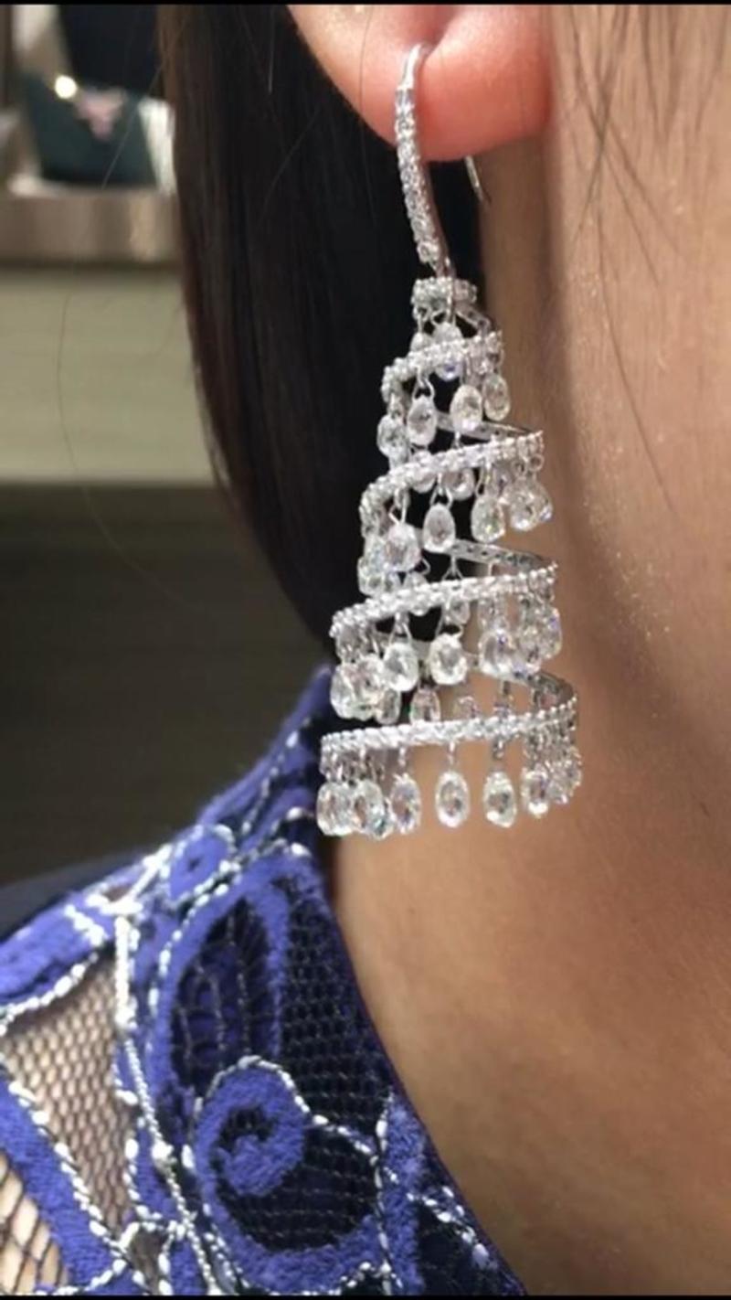 PANIM 16.17 carats Diamond Briolette Spiral Chandelier Earrings

Wearing these Panim earrings can make you stand out in any occasion, whether it's an upscale event or a regular day at the office. The sparkle of the diamonds can catch the light and