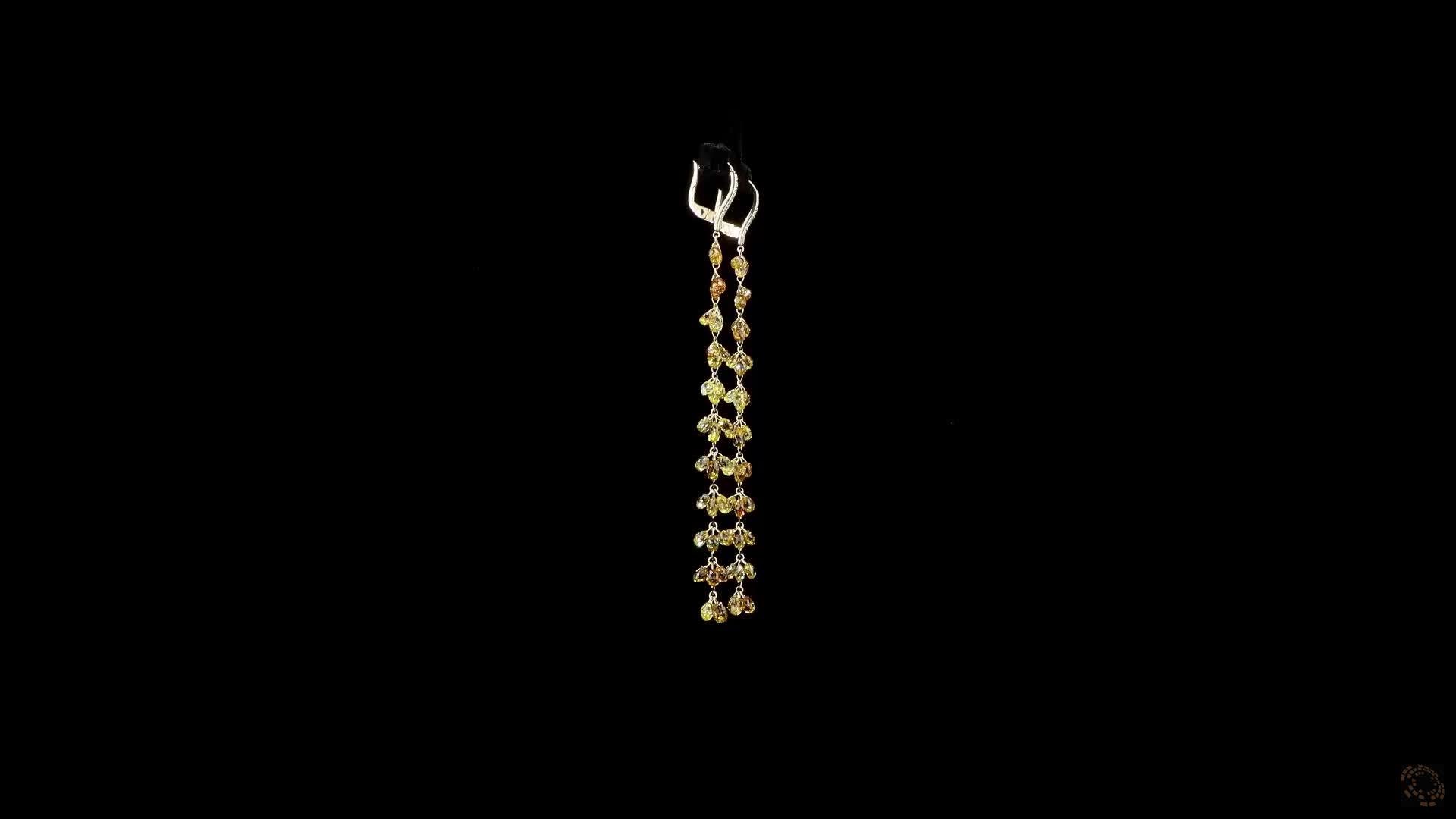 Taille briolette Boucles d'oreilles Briolette en or jaune 18K avec diamant de couleur fantaisie 17.25 carats en vente
