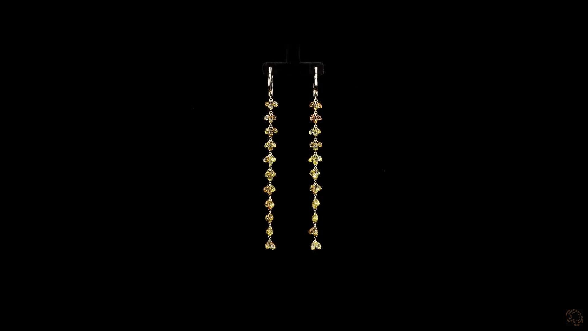 Boucles d'oreilles Briolette en or jaune 18K avec diamant de couleur fantaisie 17.25 carats en vente 1