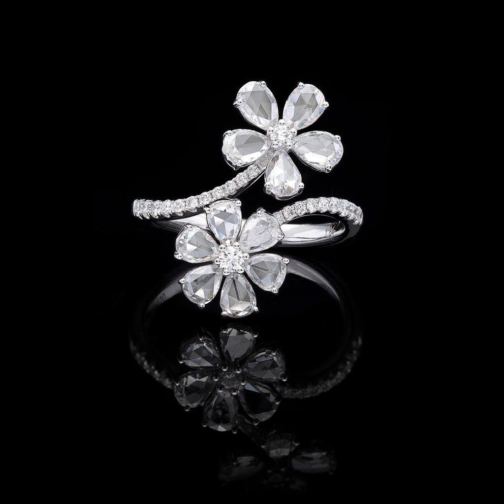 Women's PANIM 18 Karat White Gold Diamond Rosecut Floral Ring For Sale