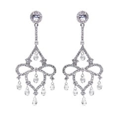 Boucles d'oreilles lustre en or blanc 18 carats avec briolettes en diamant PANIM