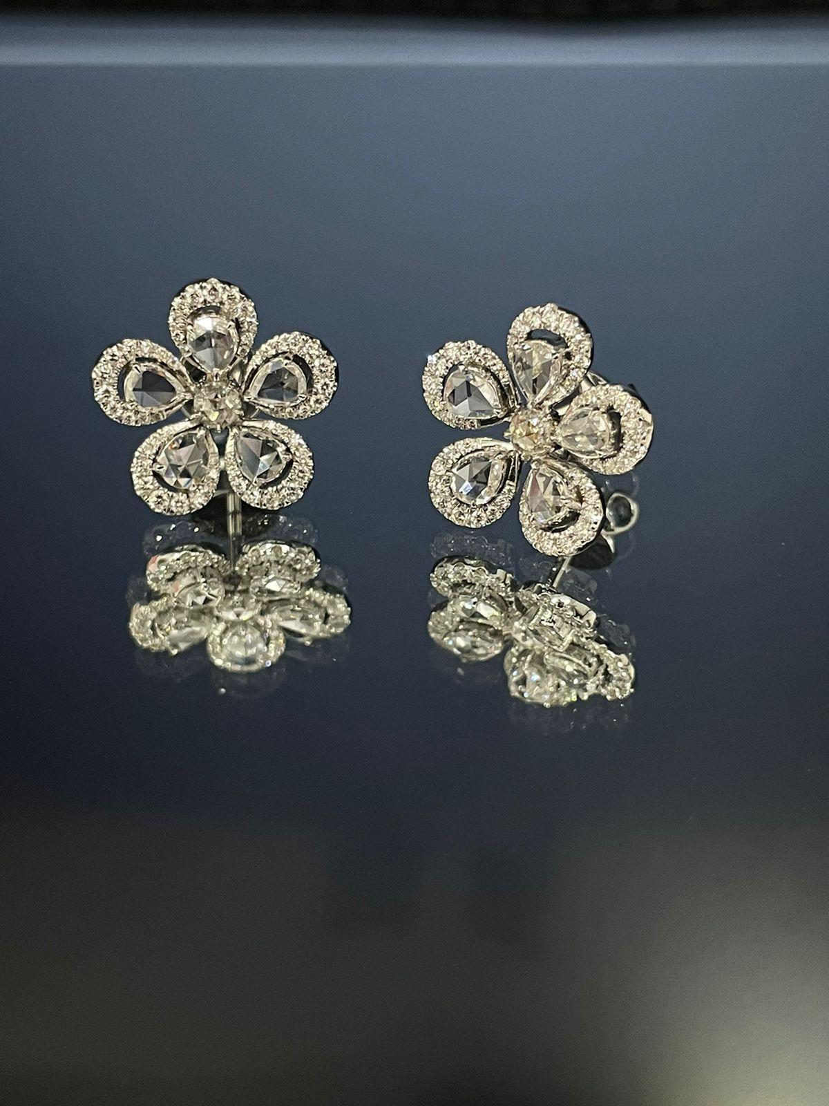 PANIM 18K White Gold Diamond Rosecut Floral Stud Earrings In New Condition For Sale In Tsim Sha Tsui, Hong Kong