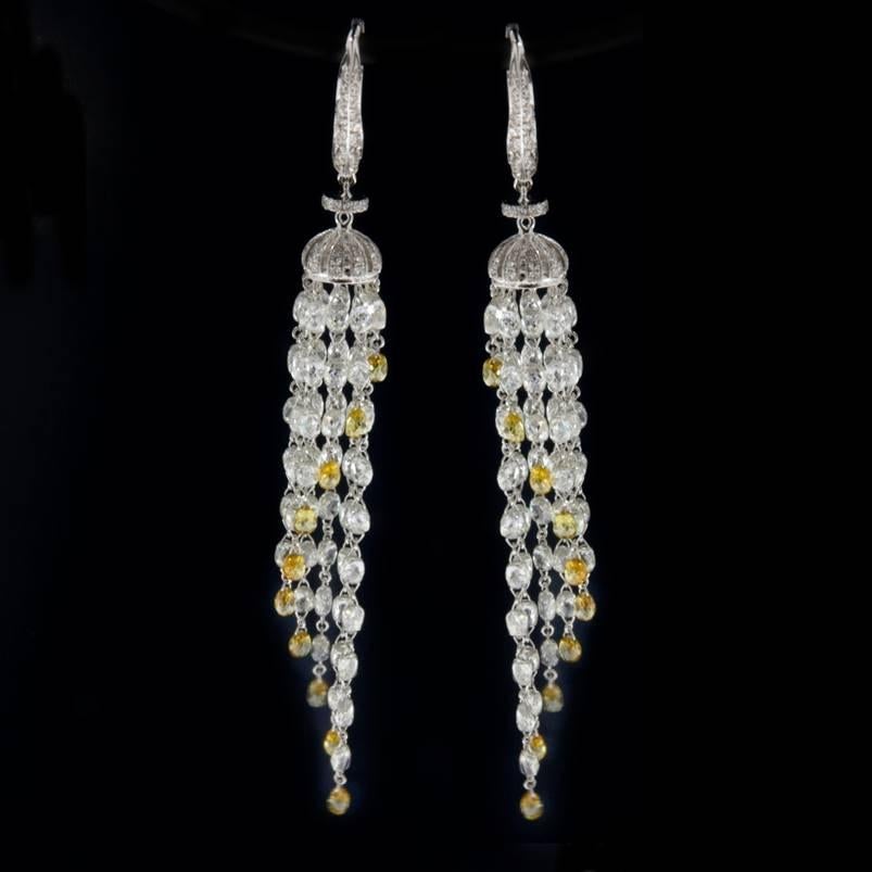 PANIM Orecchini con nappe in oro bianco 18 carati con diamanti Briolette da 23,18 carati in vendita 2