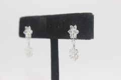 PANIM Boucles d'oreilles florales en or blanc 18 carats avec rosace de diamant 2,87 carats
