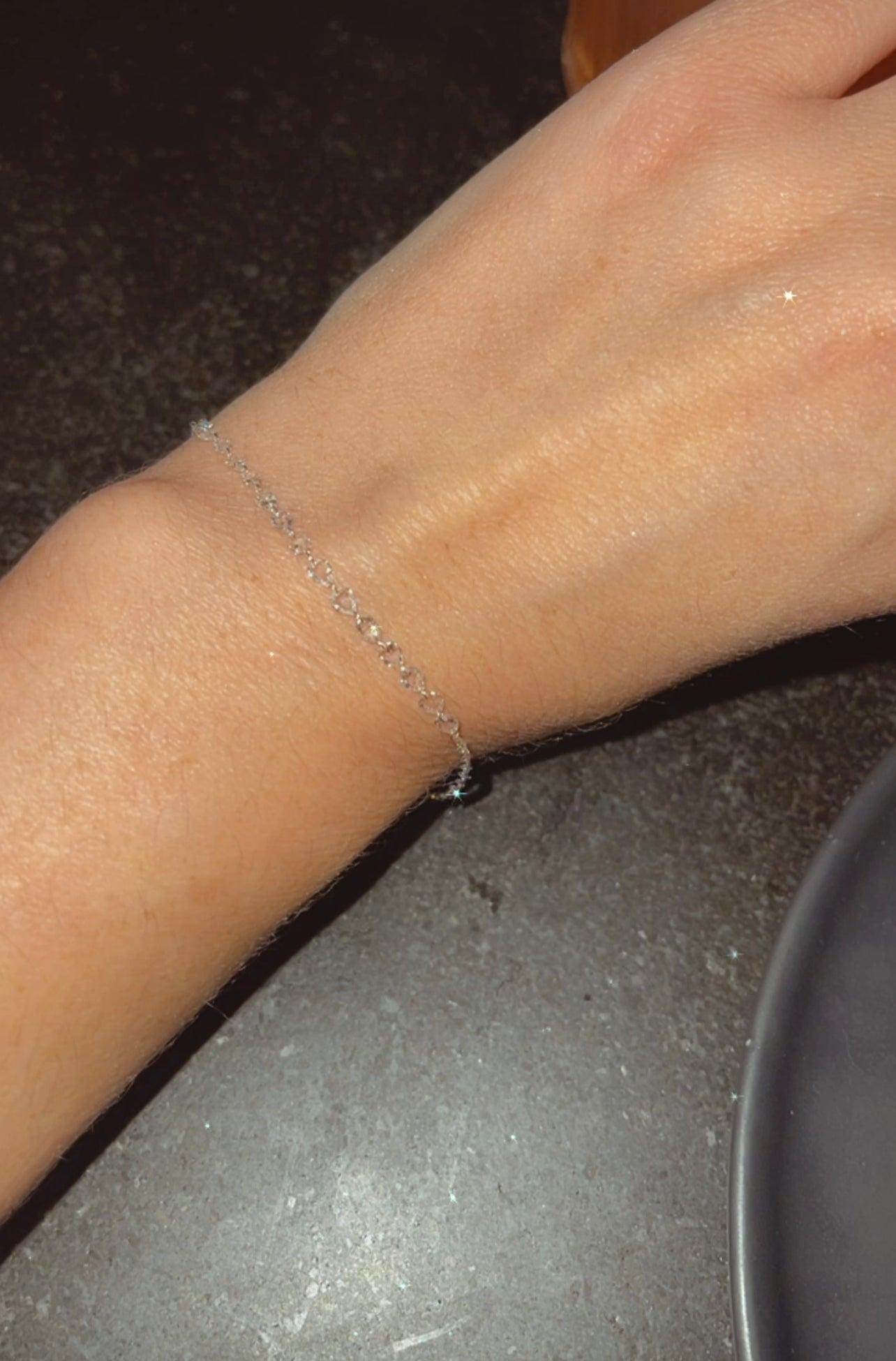 Moderne PANIM Bracelet en or blanc 18 carats avec diamant poire taillé en rose 3 carats en vente