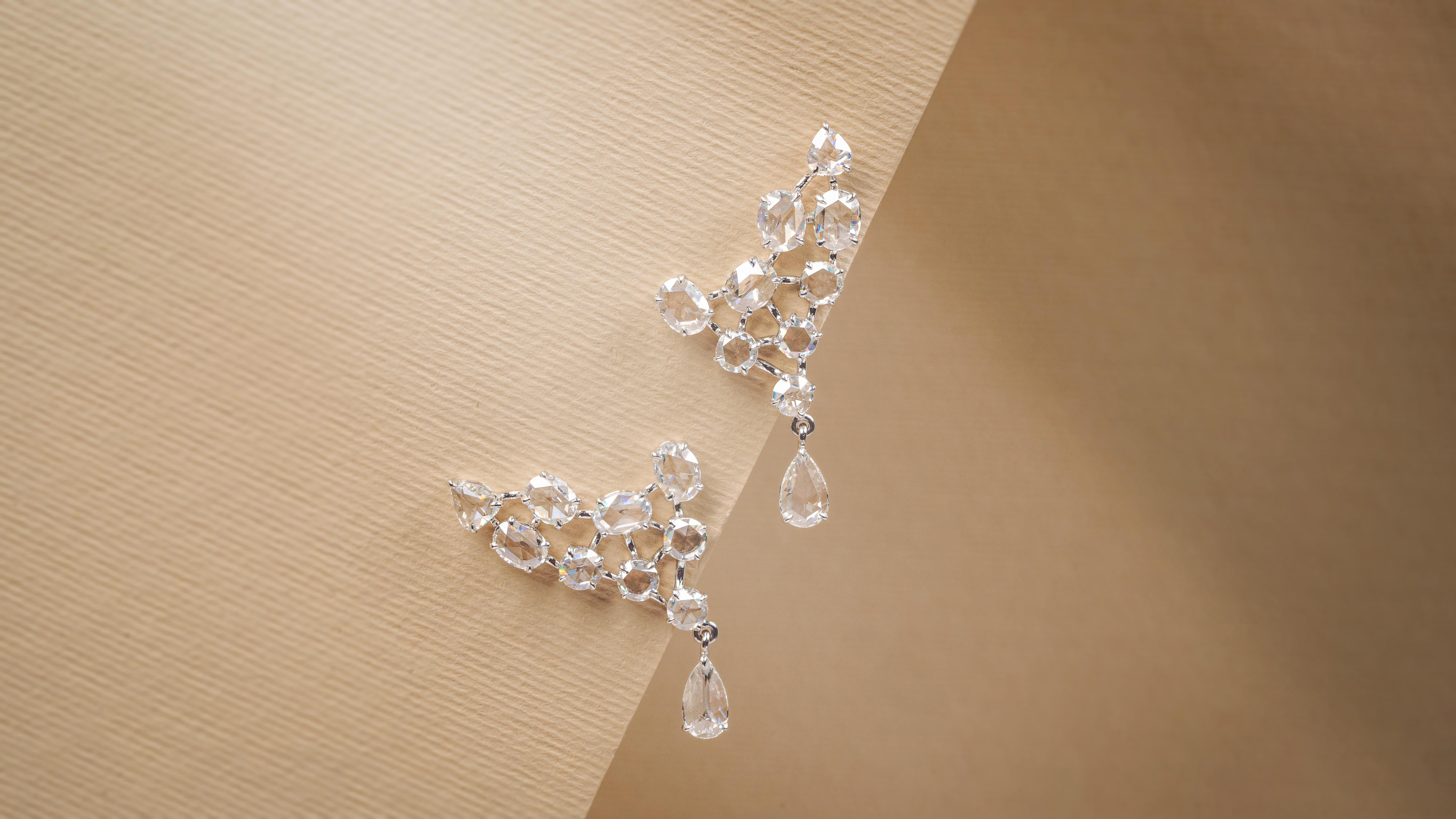 PANIM - Boucles d'oreilles en or blanc 18 carats avec ailes en rosace et diamants (3,84 cts)