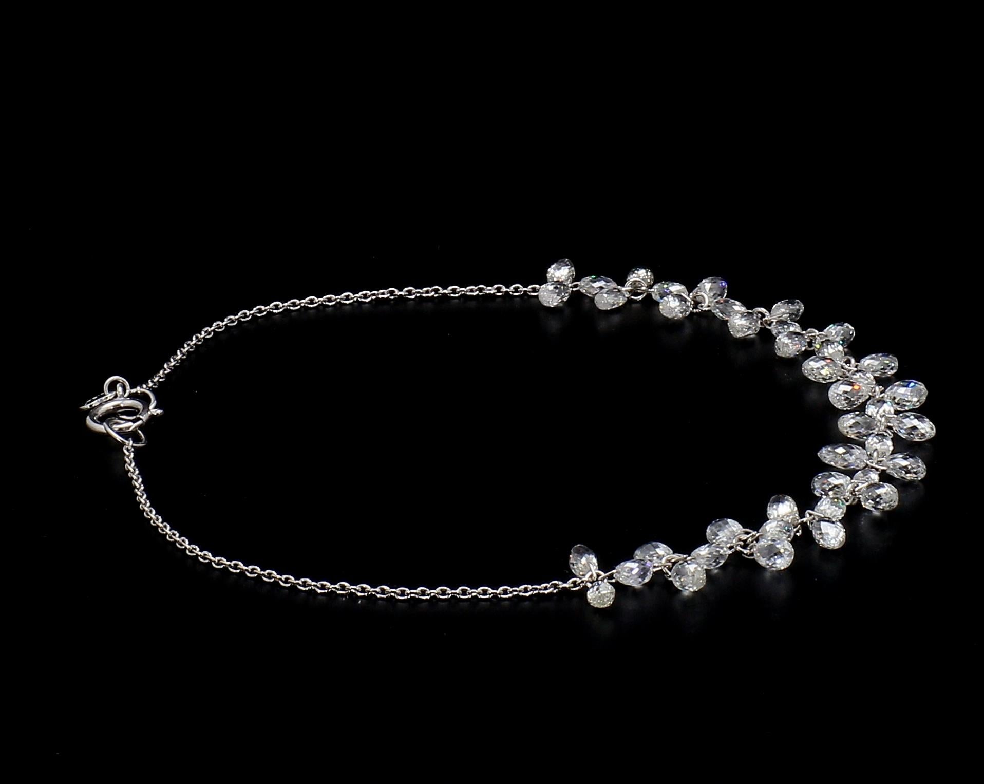 Panim 4.64 Carats 18k White Gold Diamond Briolette Floral Bracelet In New Condition For Sale In Tsim Sha Tsui, Hong Kong