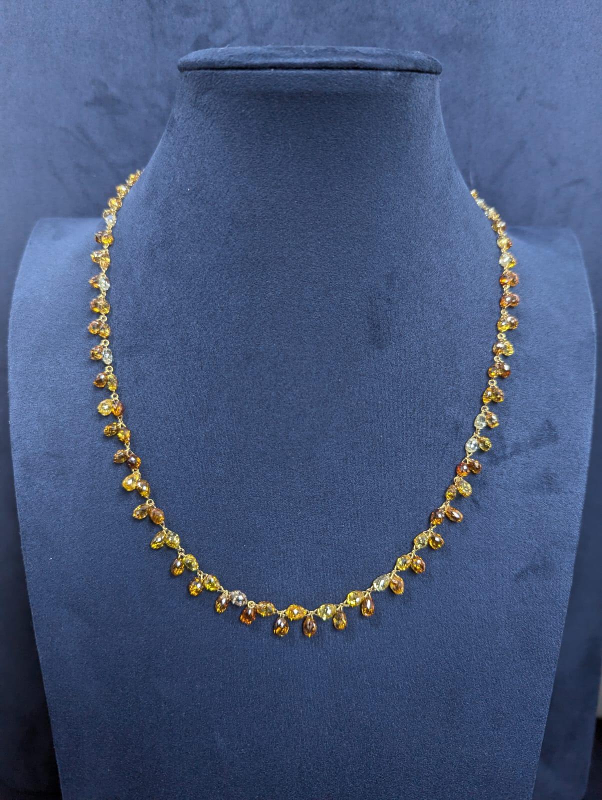 PANIM Collier à maillons ras du cou à fleurs en diamants naturels de couleur fantaisie de 48,01 carats en vente 2