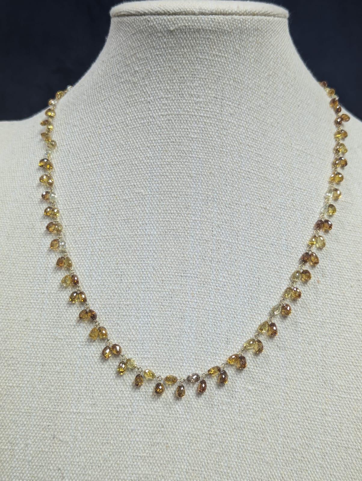 PANIM Collier à maillons ras du cou à fleurs en diamants naturels de couleur fantaisie de 48,01 carats en vente 3