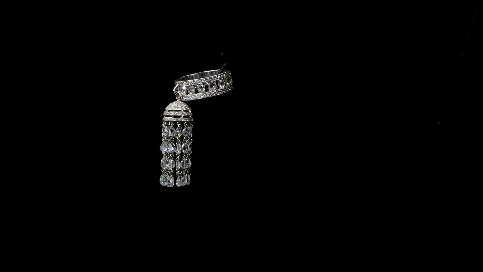 PANIM Anillo de borla de diamantes en rosca de oro blanco de 18 quilates y 6,93 quilates en venta 2
