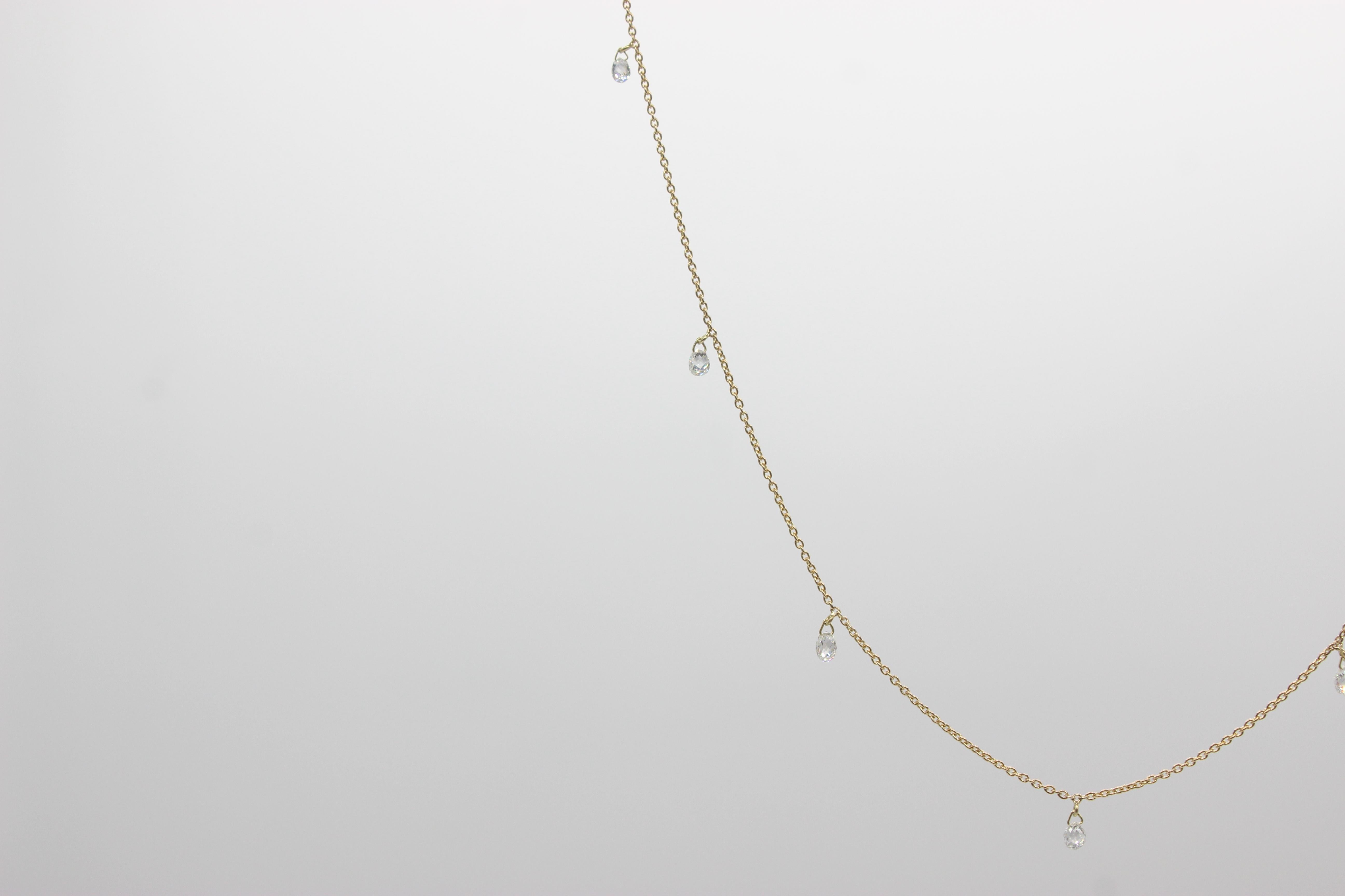PANIM 7 Halskette mit tanzenden Diamanten und Briolettes aus 18 Karat Gelbgold Mille Etoiles Damen im Angebot