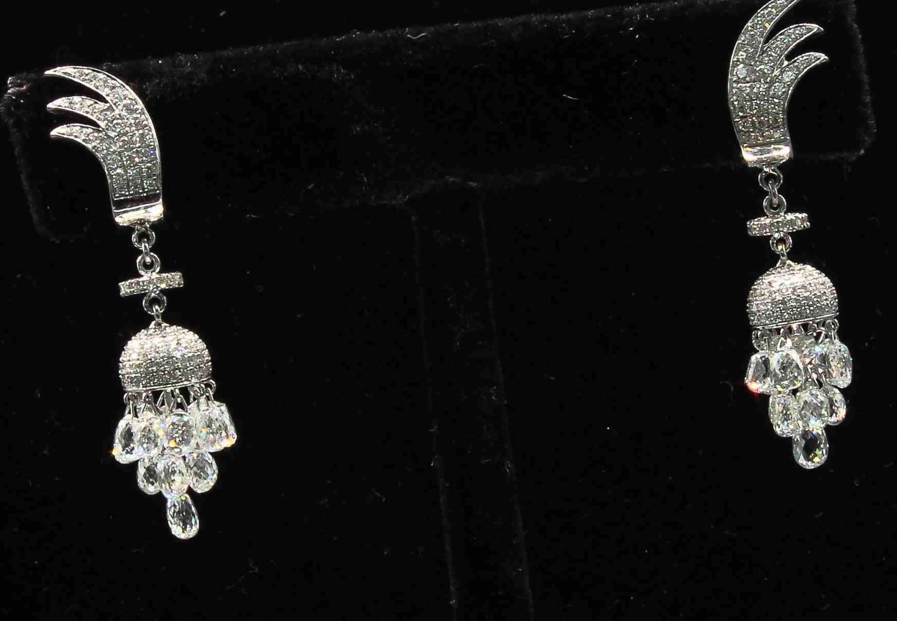 Taille briolette PANIM  Boucles d'oreilles en or blanc 18 carats à diamant miniature 7,46 carats en vente
