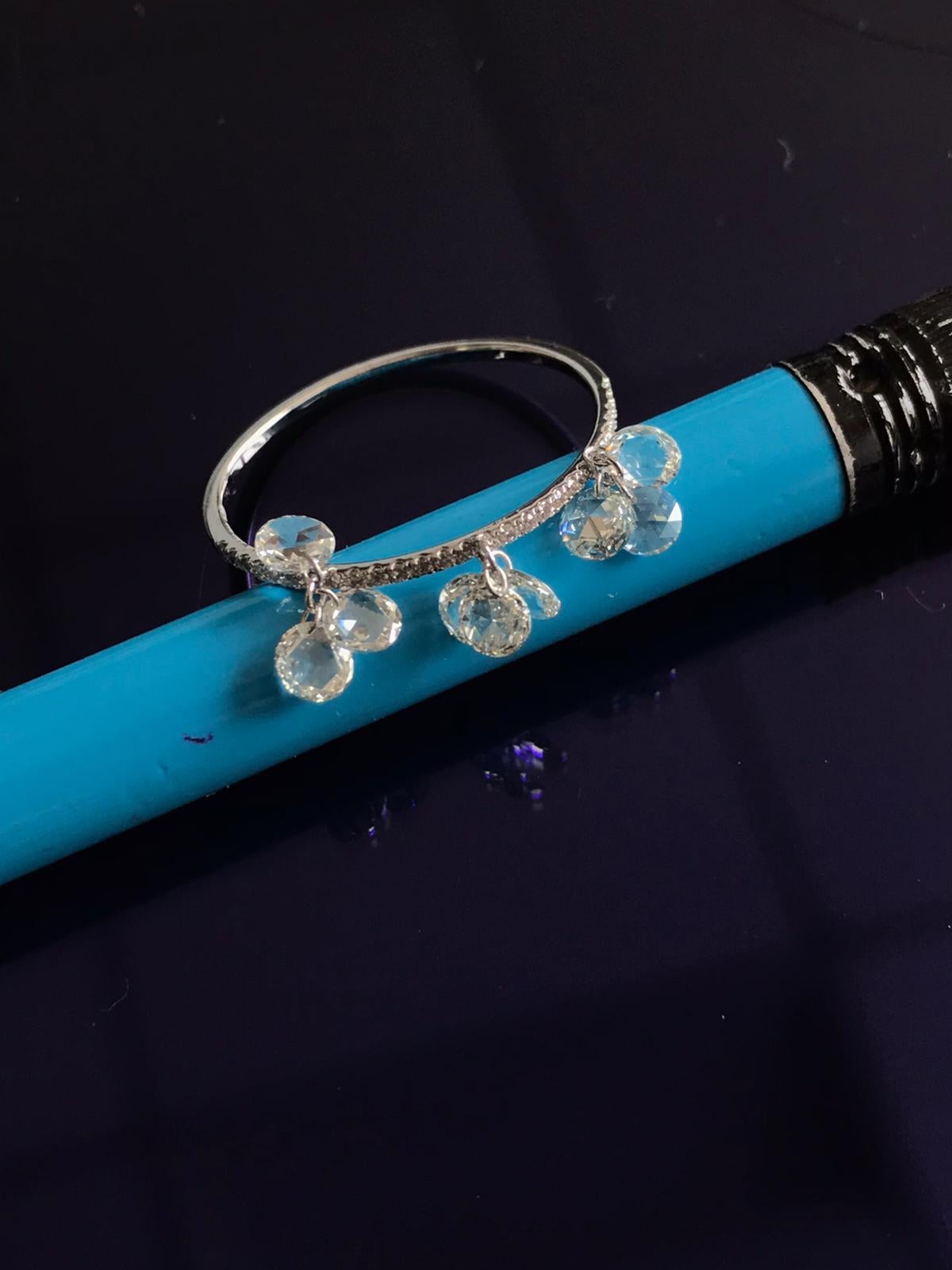 Modern PANIM 9pcs Diamond Rosecut Dangling Ring 18 Karat Gold For Sale