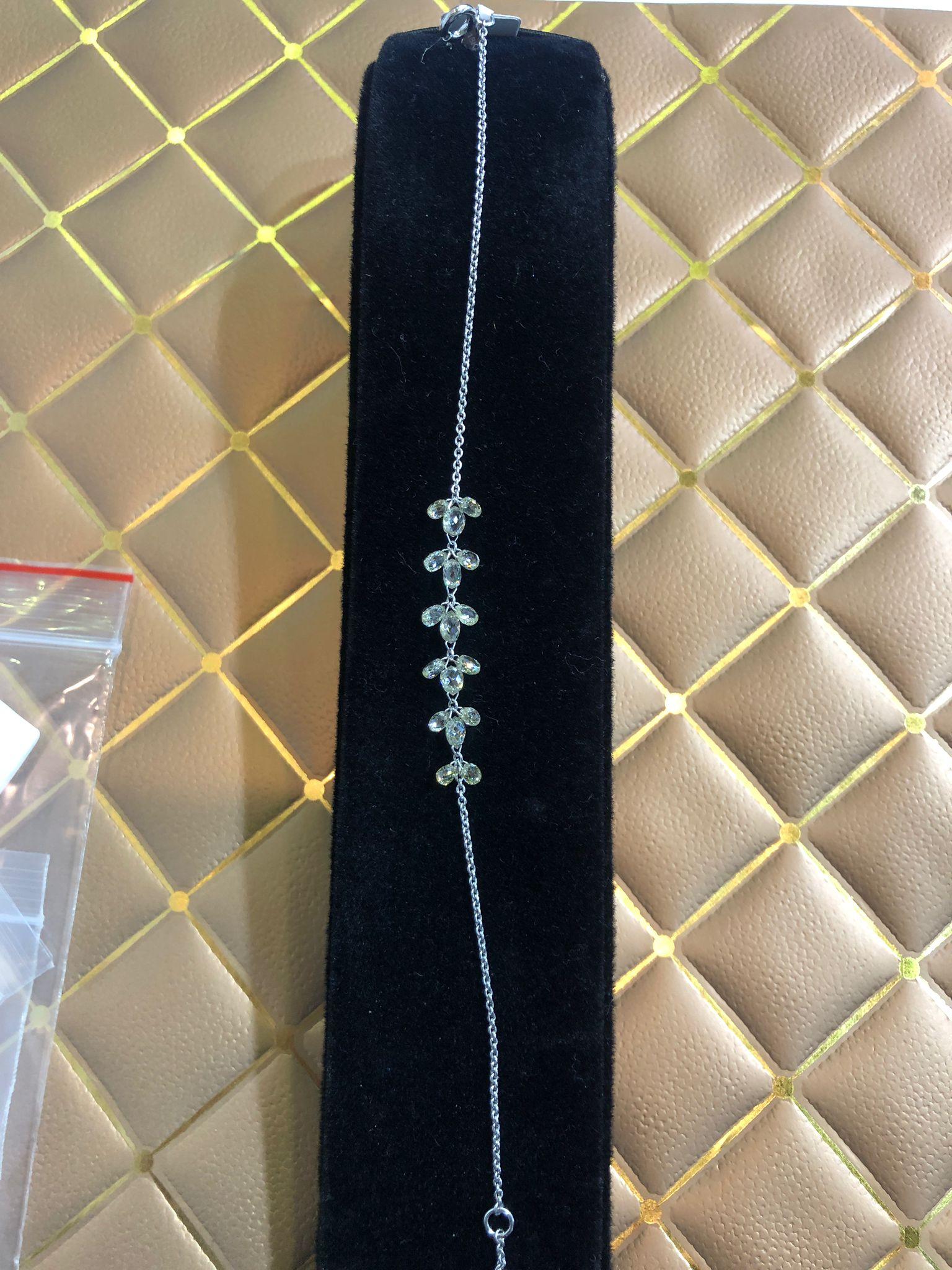 PANIM Briolette Flower Diamond Bracelet 18 Karat White Gold For Sale 1