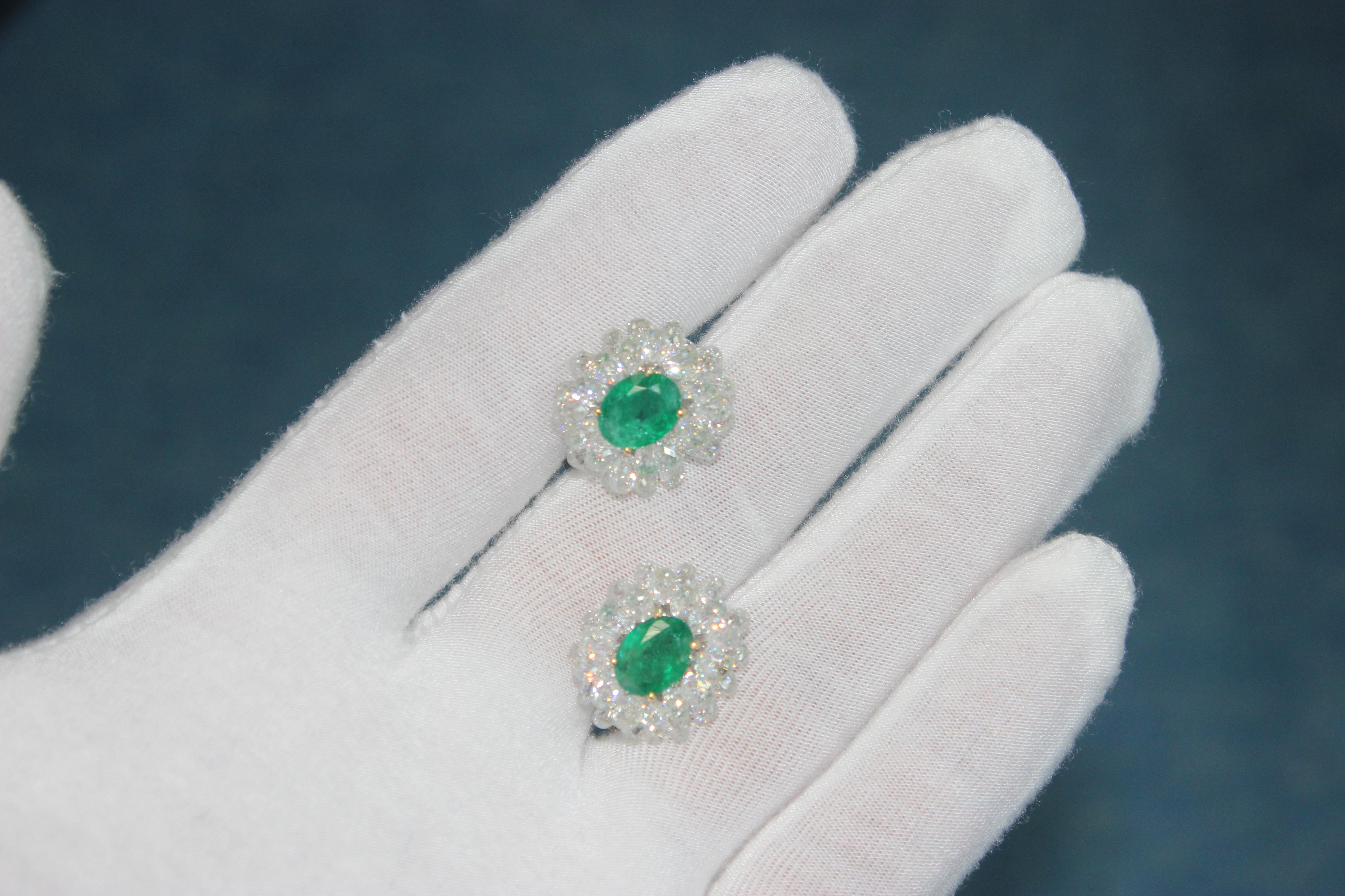 PANIM Diamond Briolette and Emerald 14k White Gold Cluster Earrings

The combination of green emerald and diamond in these earrings makes for a truly elegant and eye-catching piece of jewelry. Emeralds are said to symbolize rebirth and renewal,
