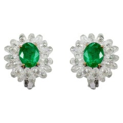 PANIM Orecchini a grappolo con diamanti e smeraldi in oro bianco 14k