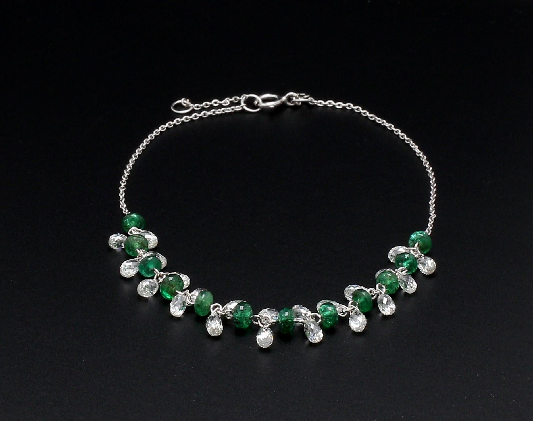 PANIM Diamond Briolette and Emerald 18k White Gold Dangling Bracelet In New Condition For Sale In Tsim Sha Tsui, Hong Kong