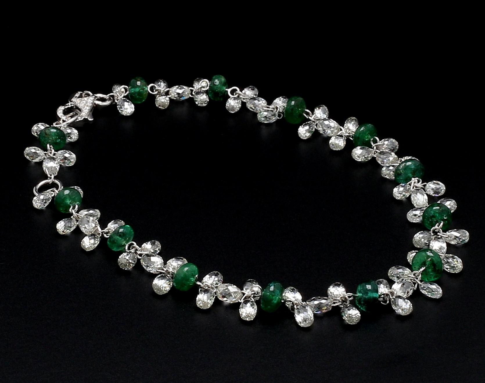 PANIM  Diamond Briolette & Emerald 18K White Gold Dangling Bracelet In New Condition For Sale In Tsim Sha Tsui, Hong Kong